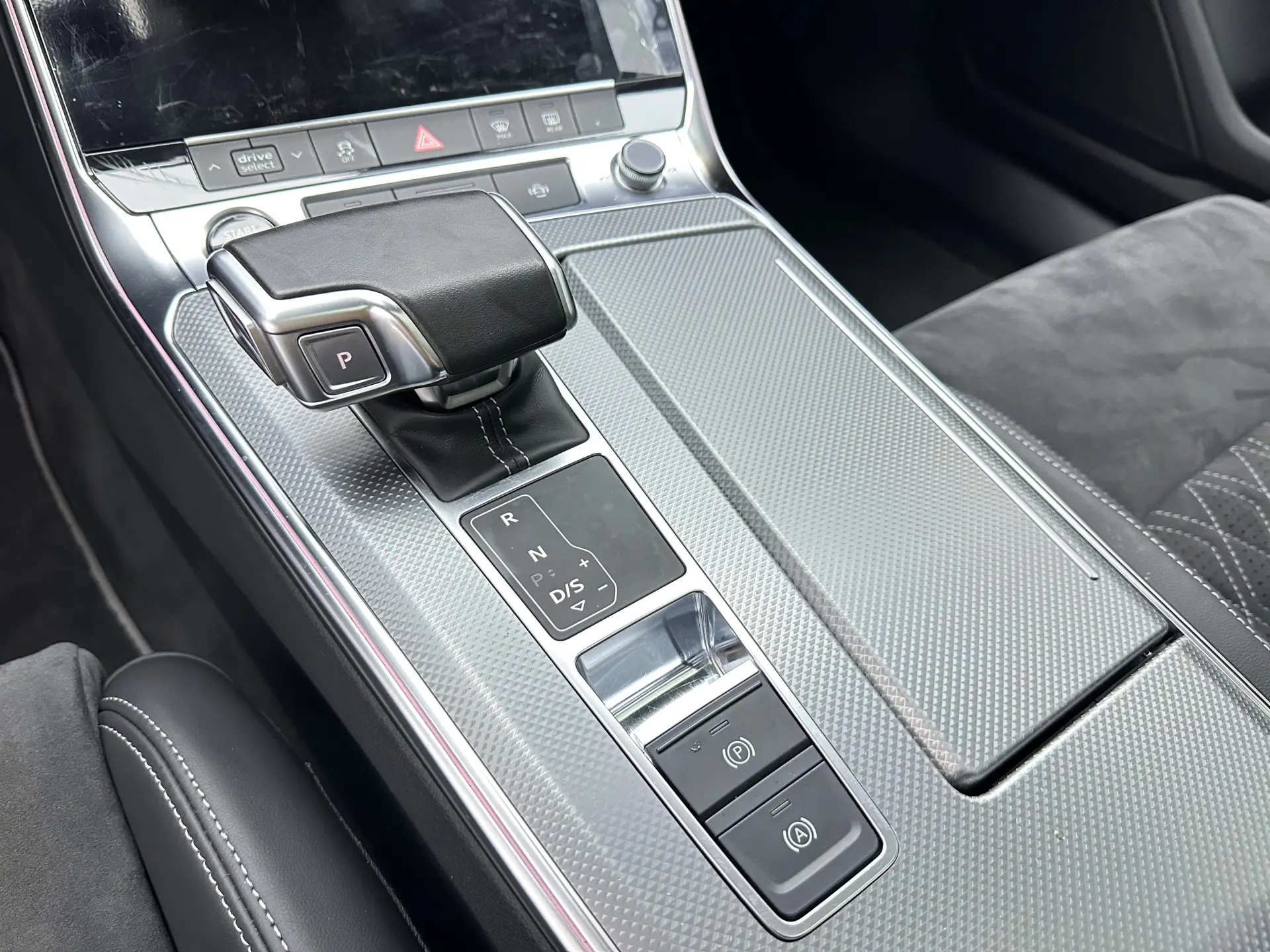 Audi A7L 45 TFSI, 2022 25