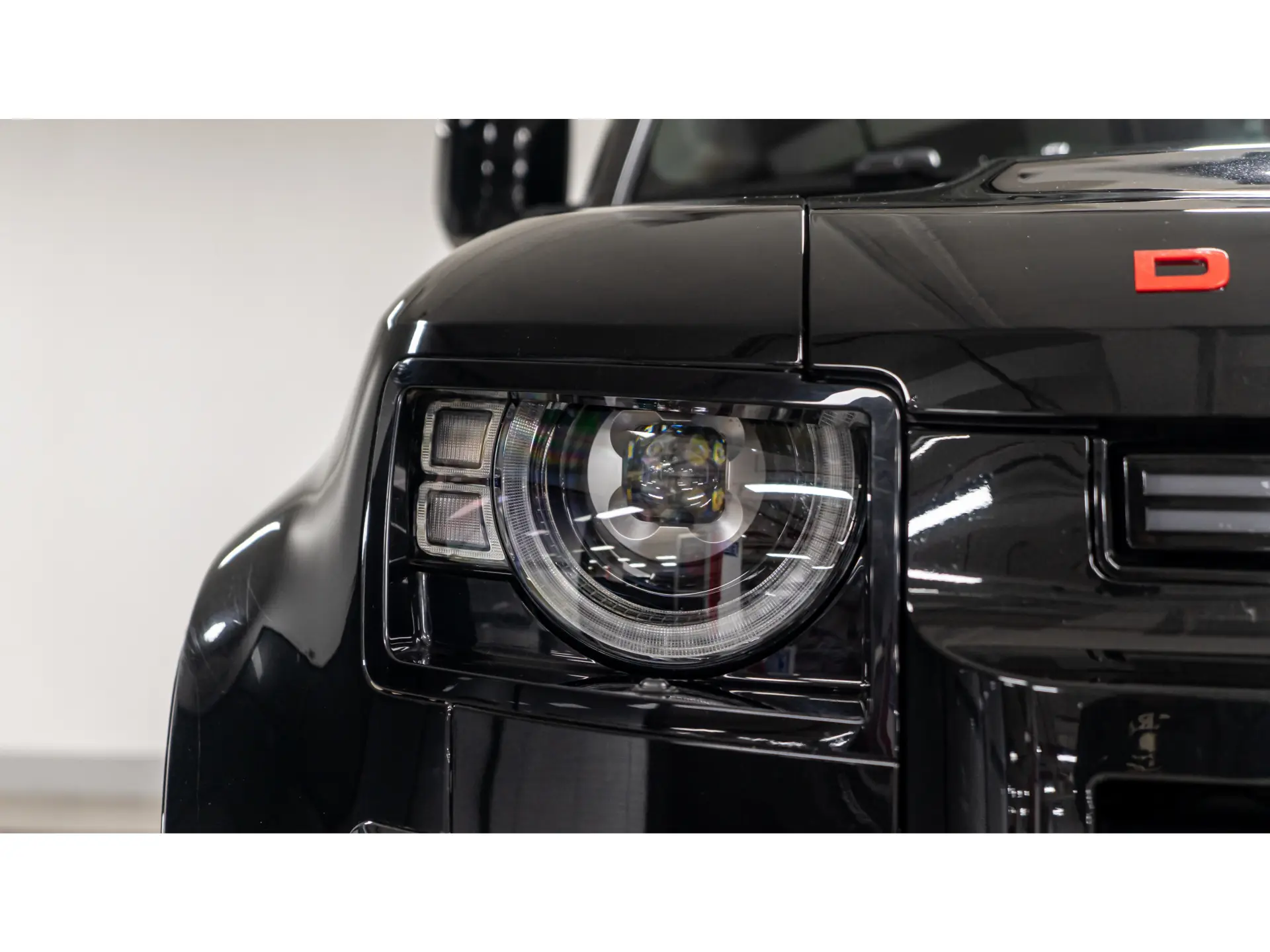 Land Rover Defender, 2024 4