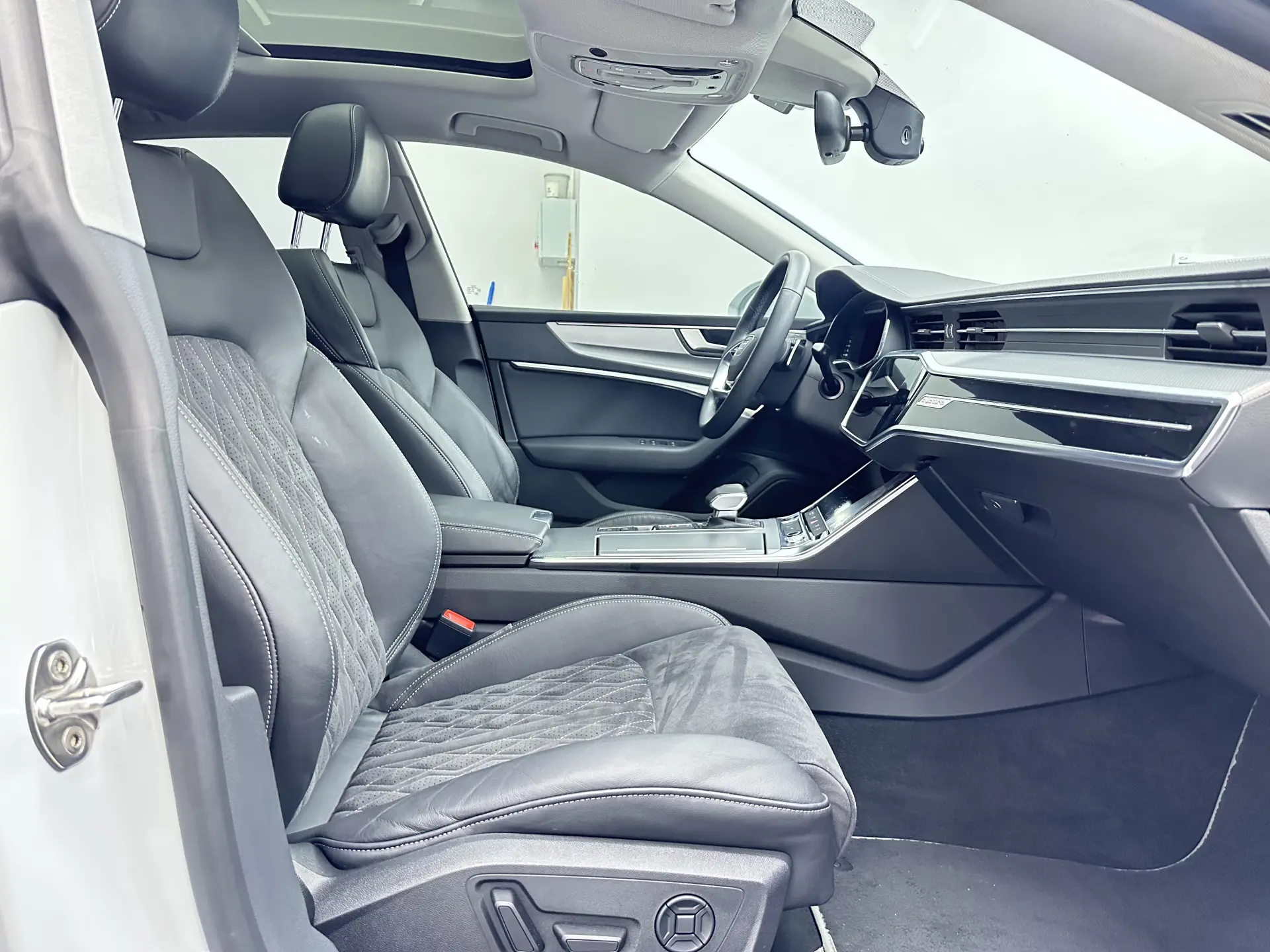 Audi A7L 45 TFSI, 2022 21