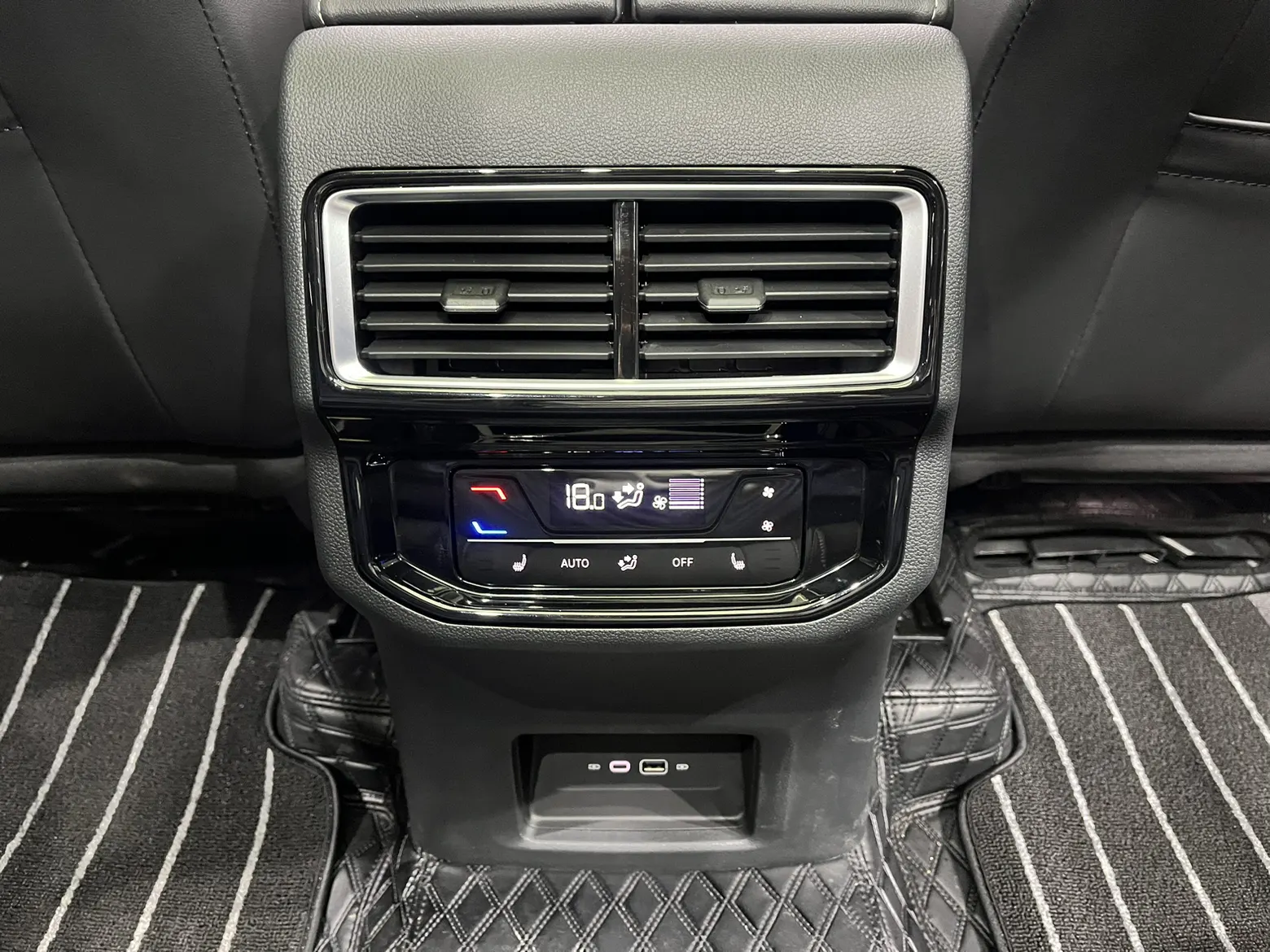 Volkswagen Teramont, 2023 18