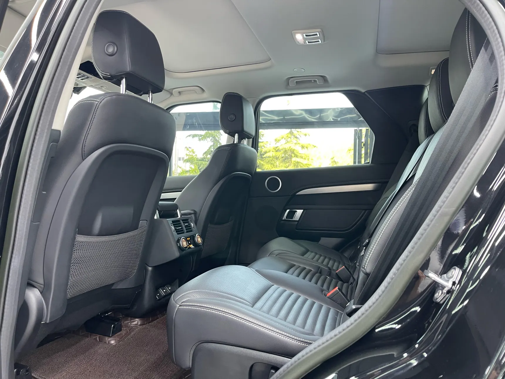 Land Rover Discovery, 2023 25