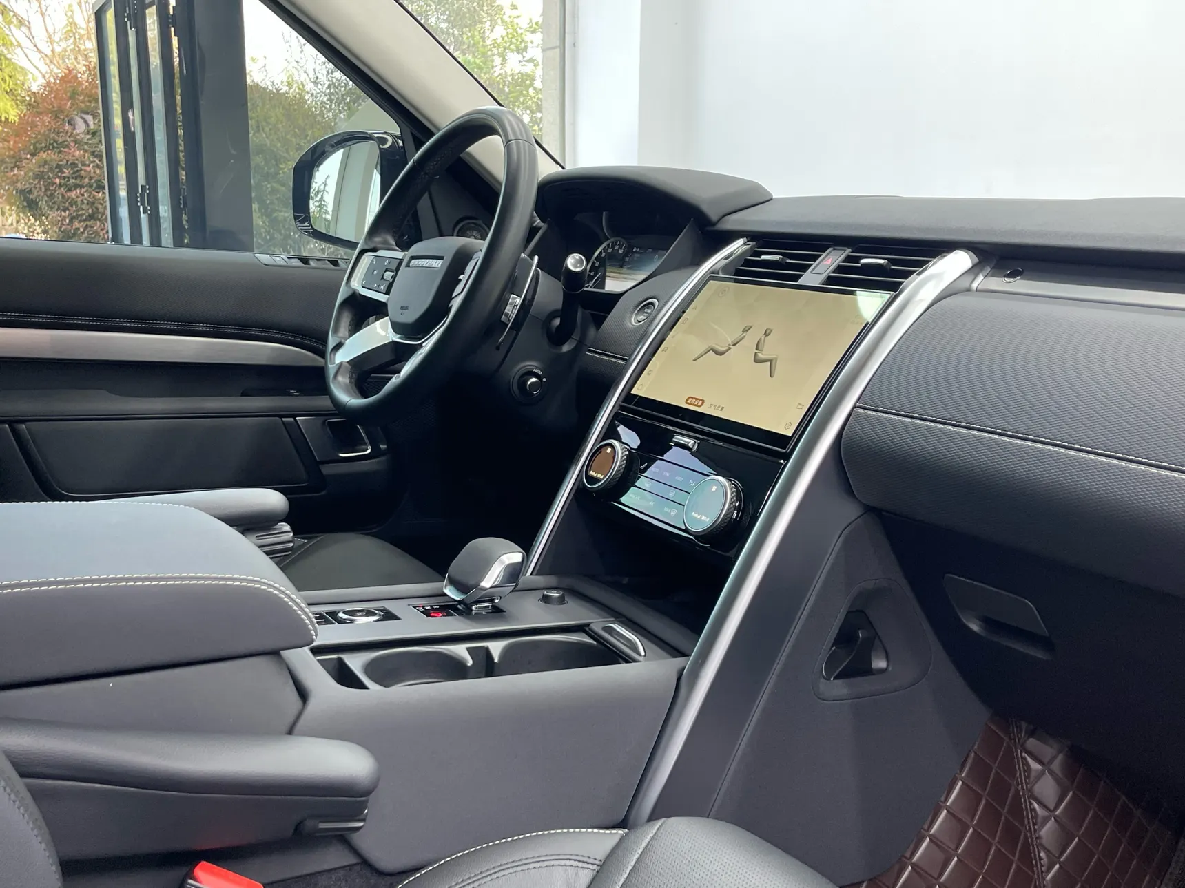Land Rover Discovery, 2023 14