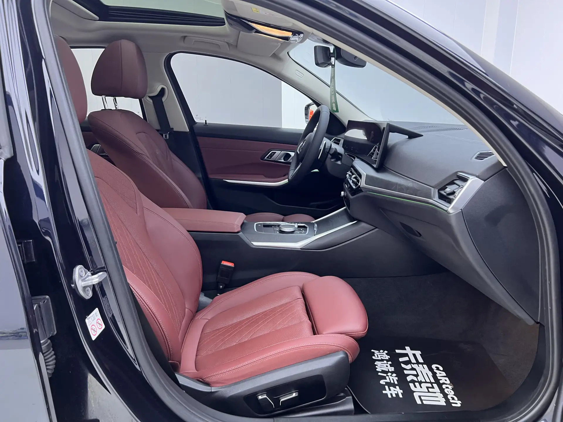 BMW 325i, 2024 19