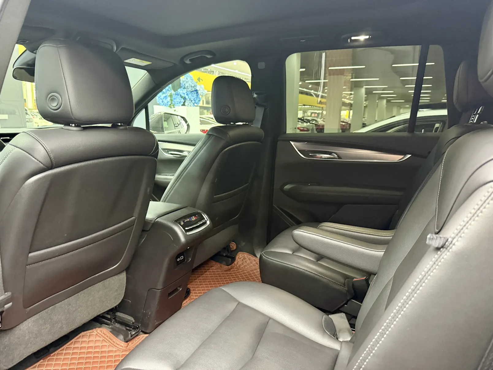 Cadillac XT6, 2023 13