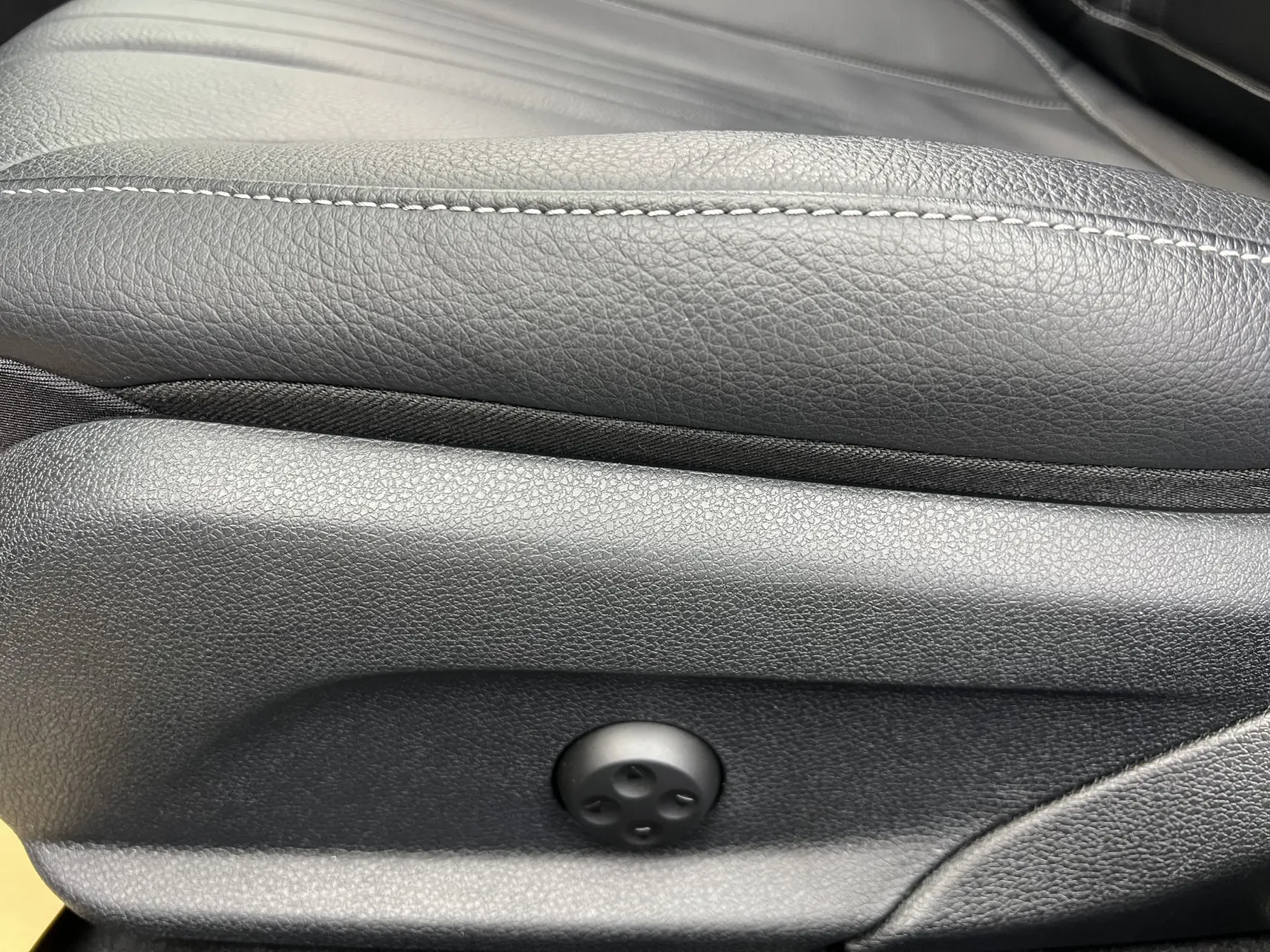 Mercedes-Benz CLS 300, 2021 30