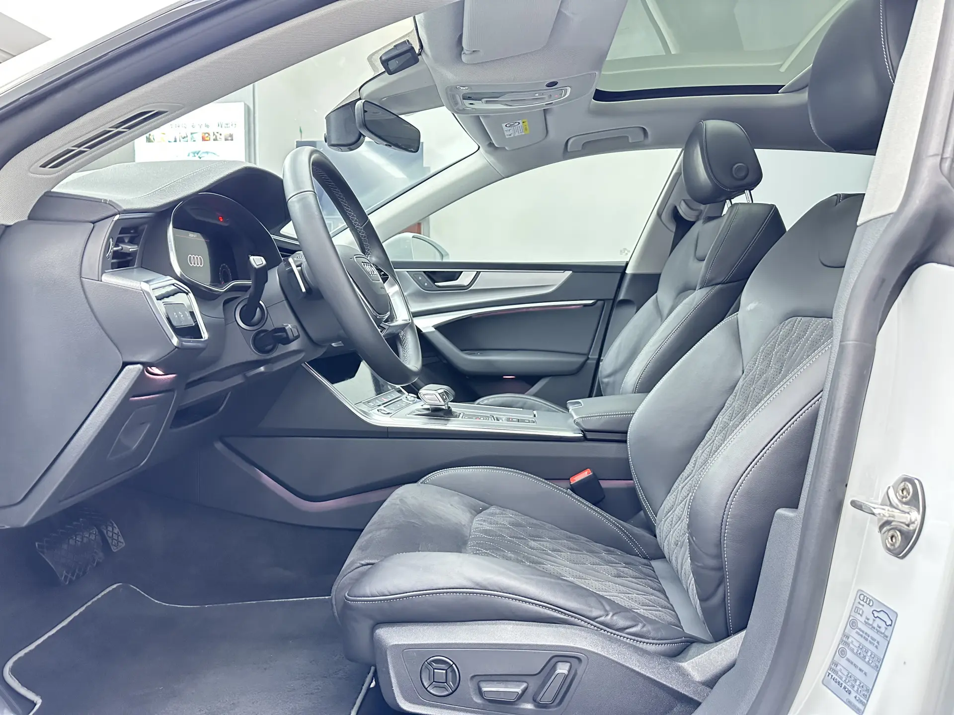 Audi A7L 45 TFSI, 2022 18