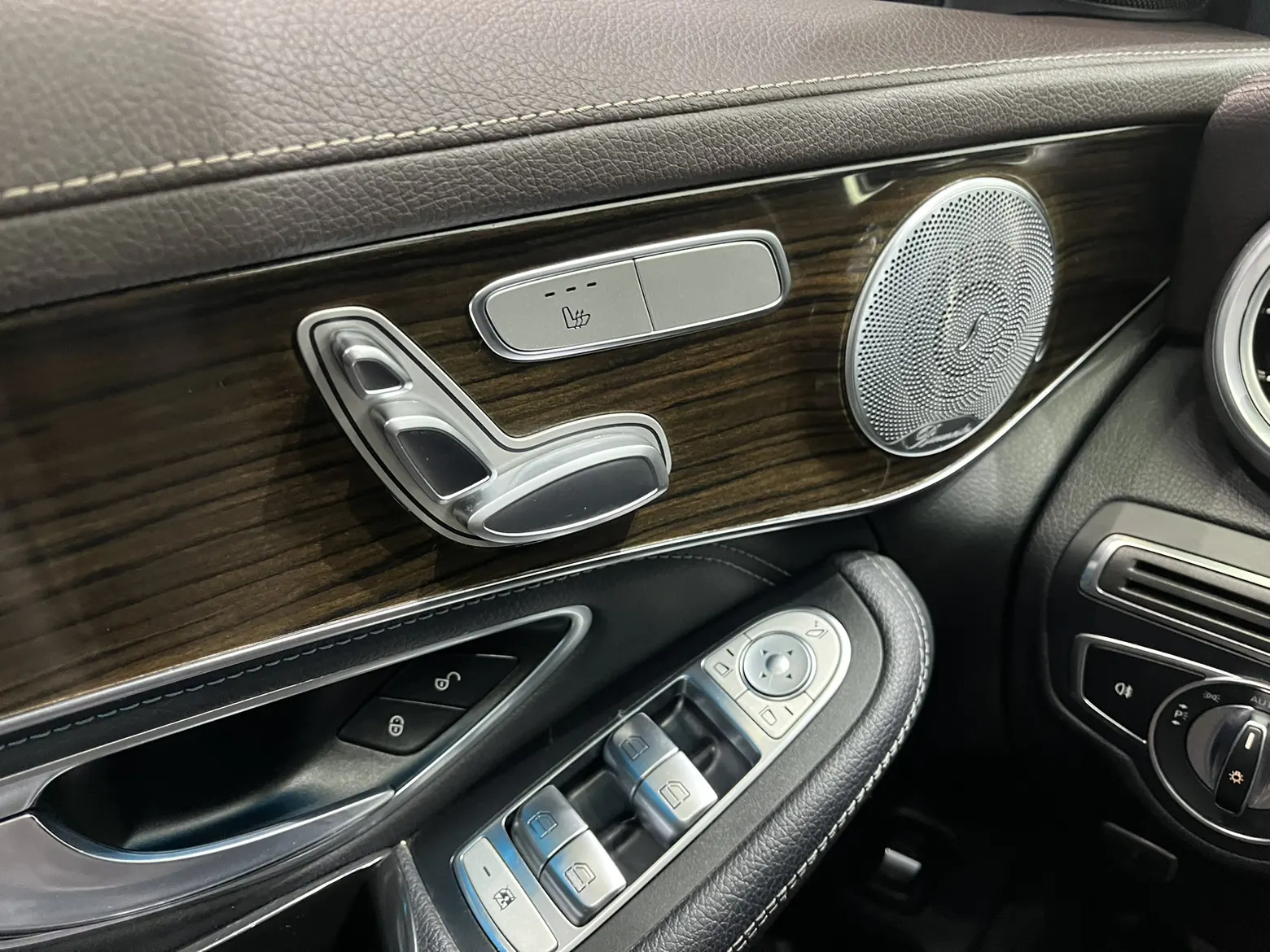 Mercedes-Benz GLC 260 L, 2019 13