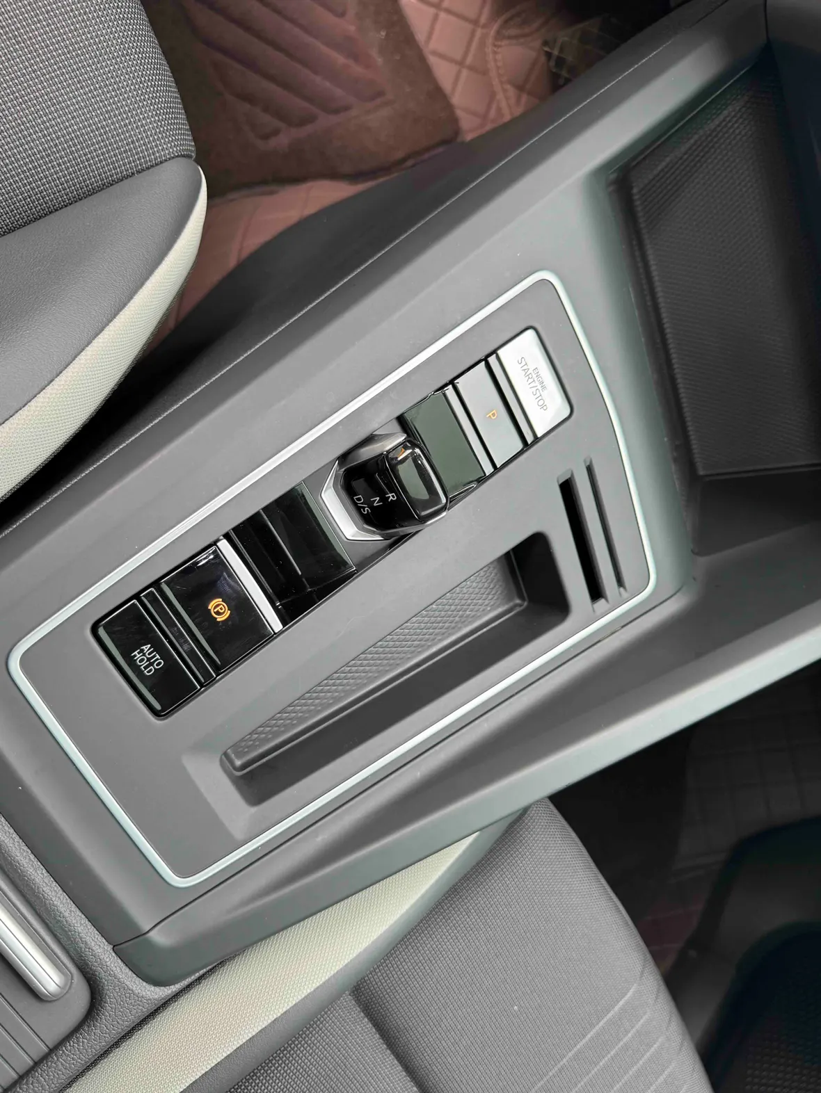 Volkswagen Golf, 2025 24