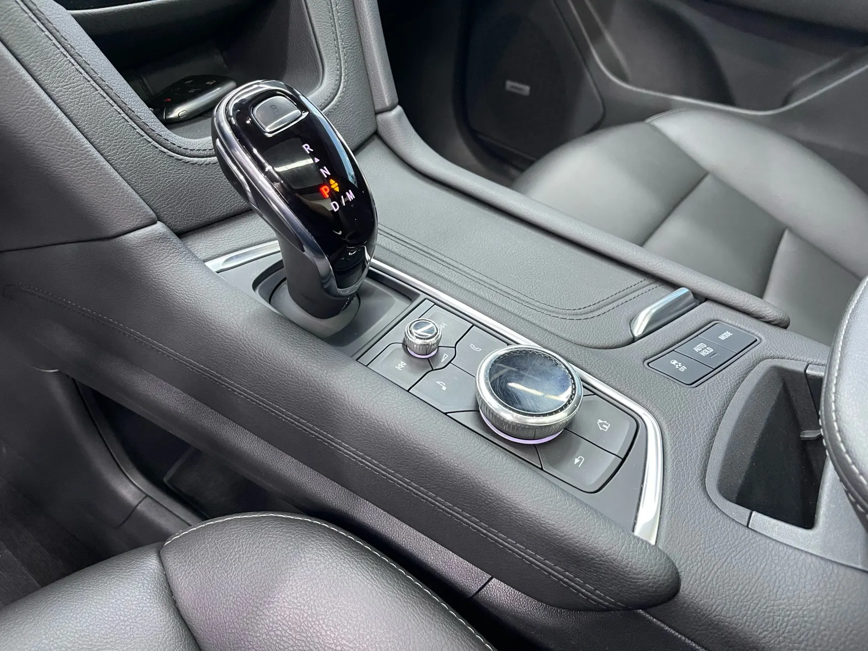 Cadillac XT5, 2022 23