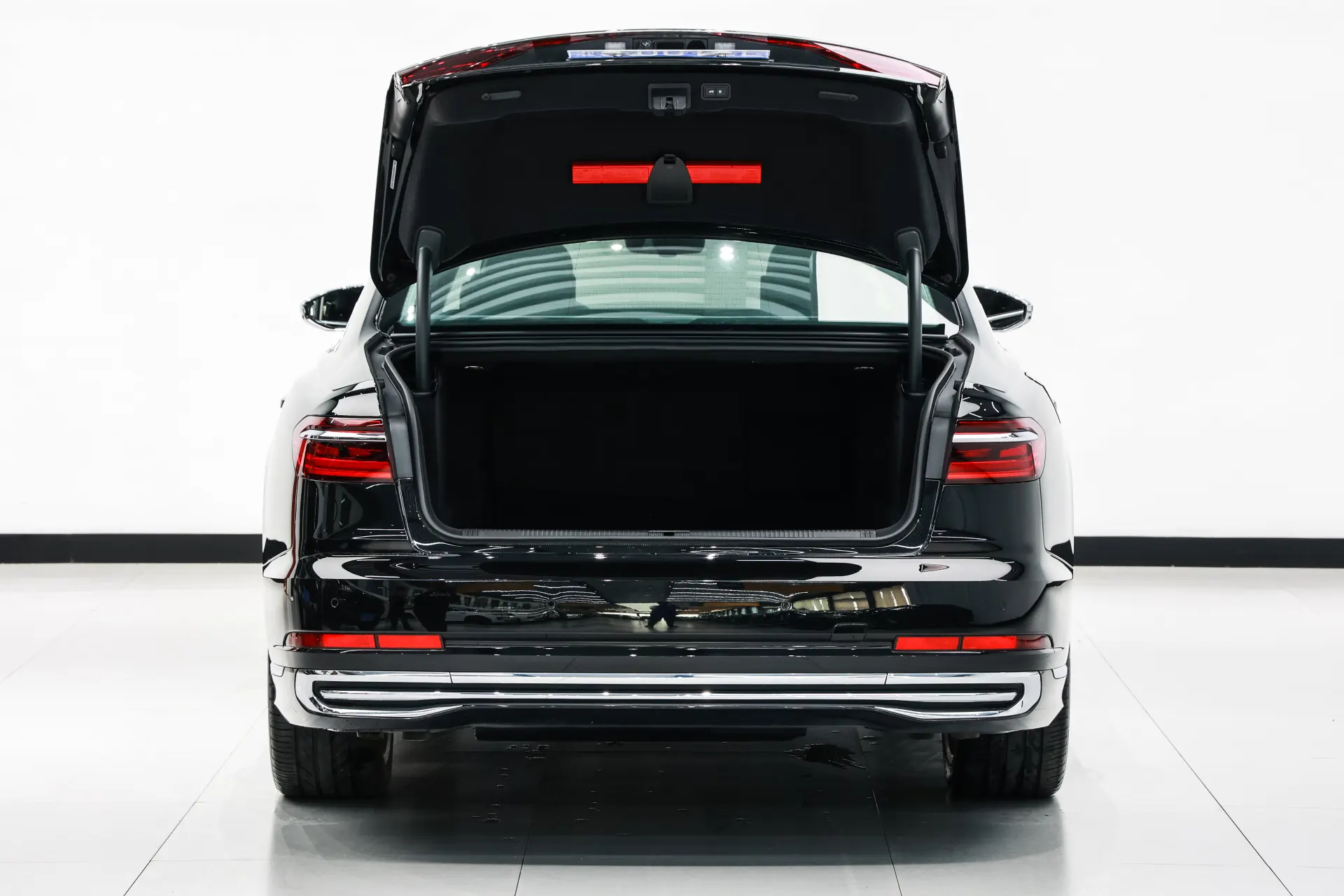 Audi A8L, 2022 10