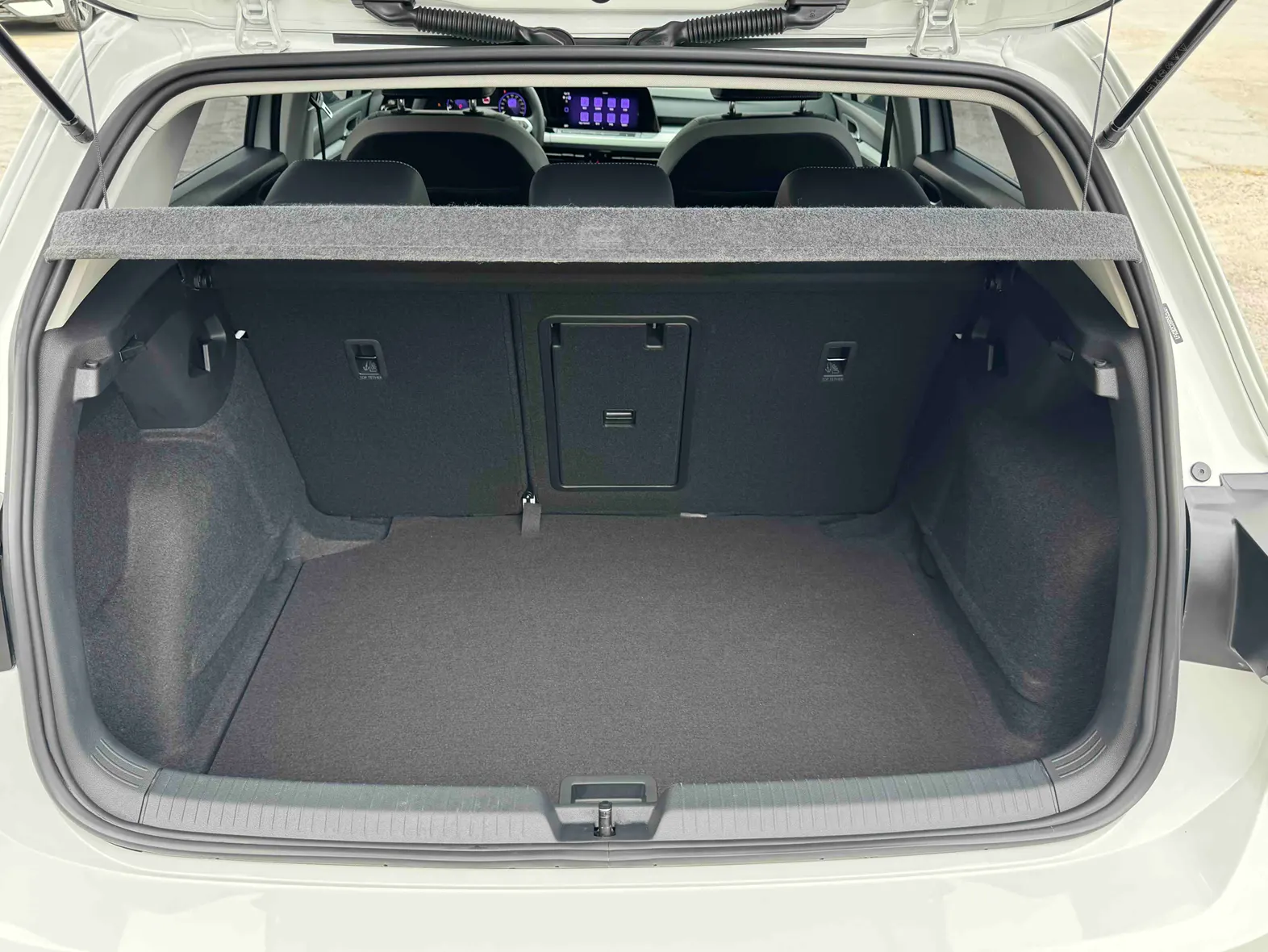 Volkswagen Golf, 2025 9