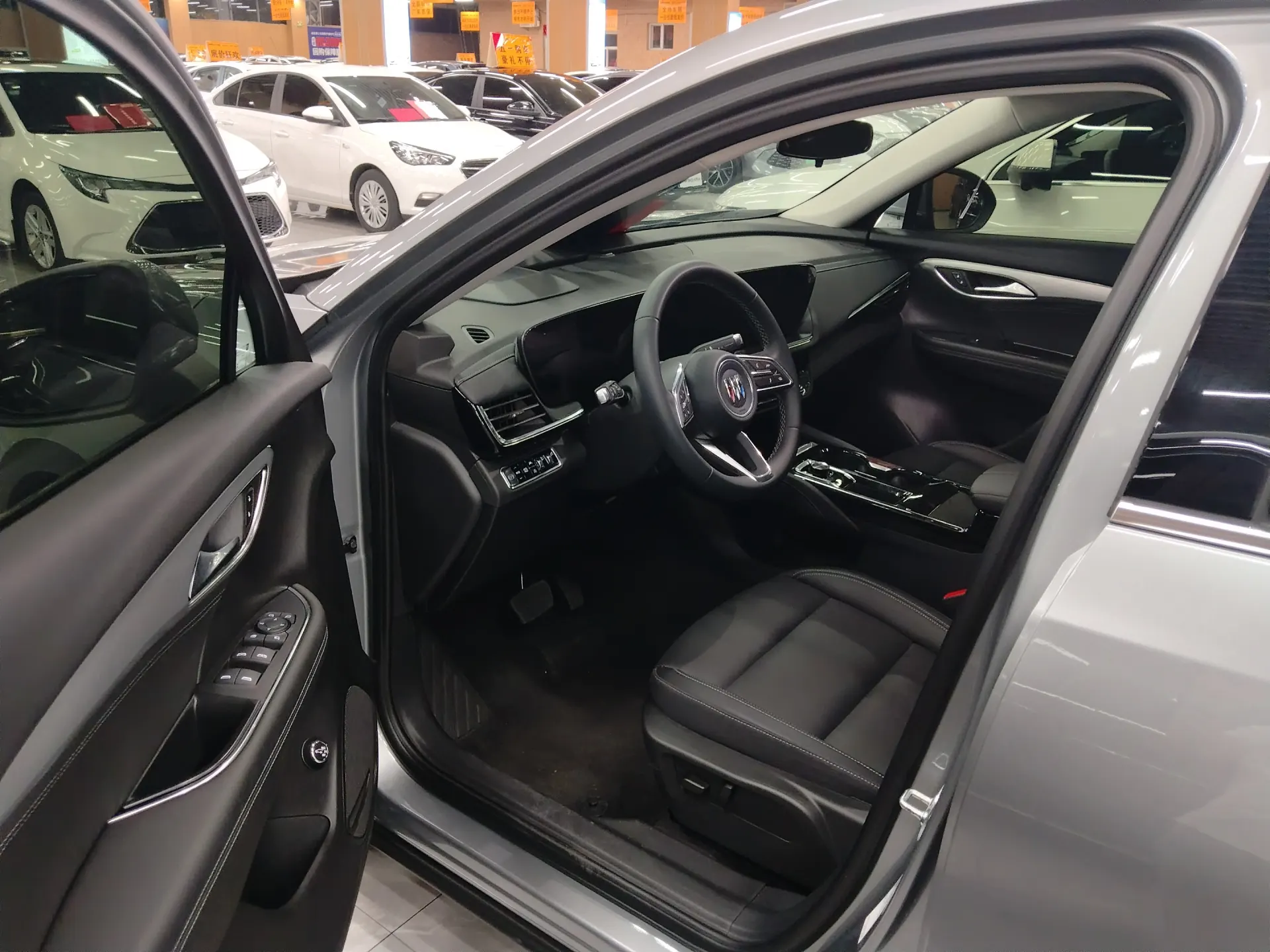Buick Envision, 2025 11