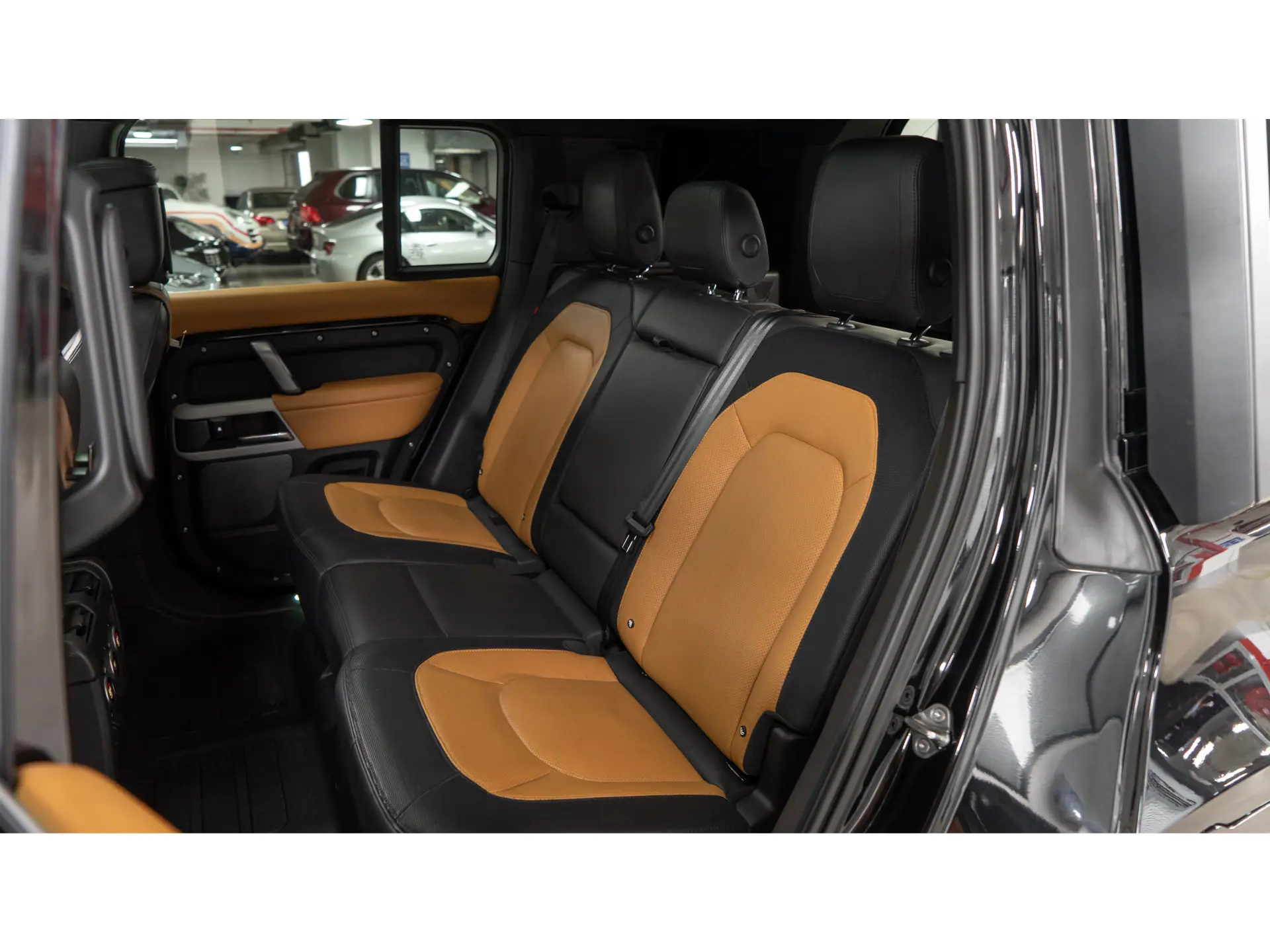 Land Rover Defender, 2024 15