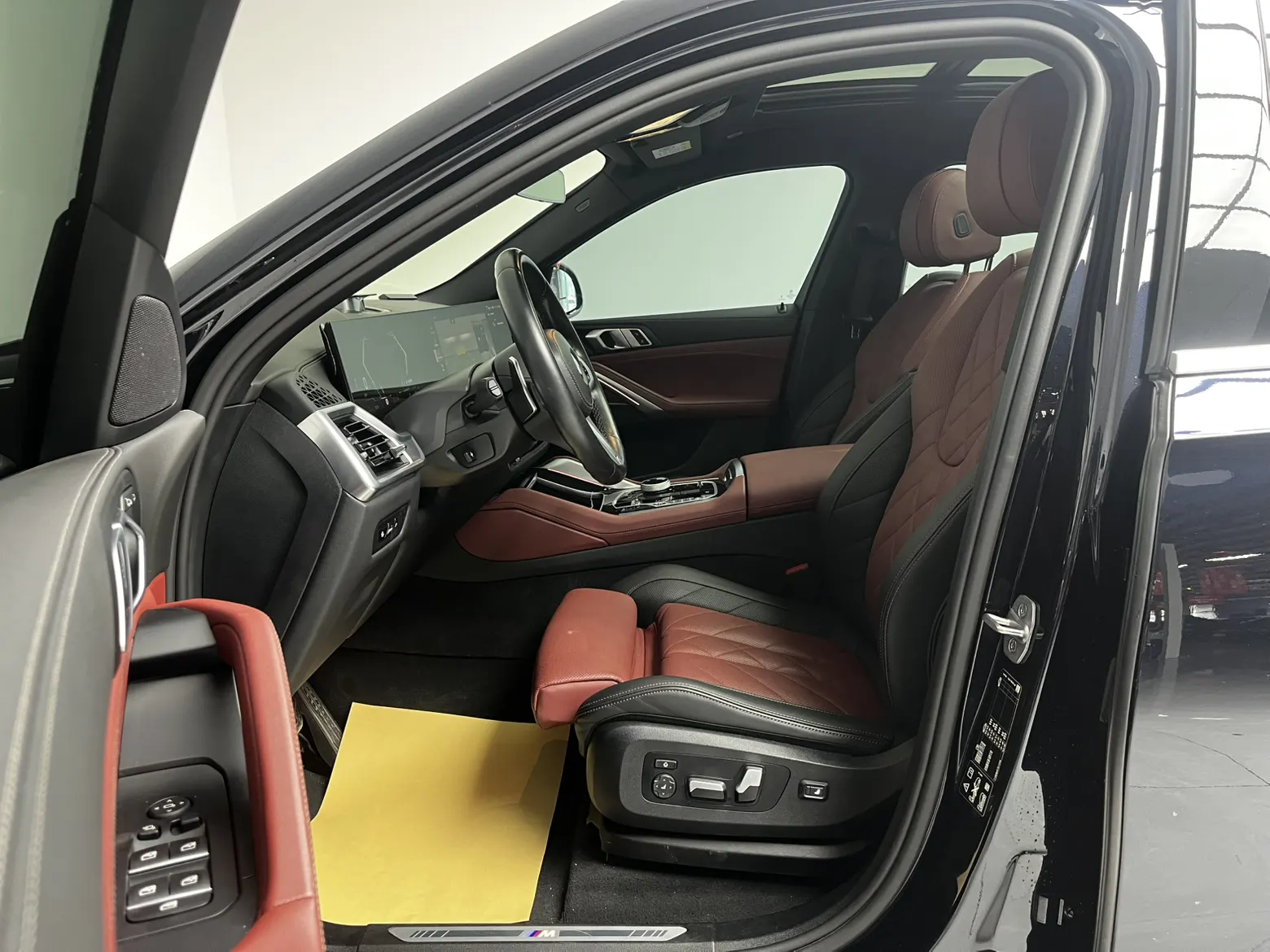 BMW X6, 2024 11