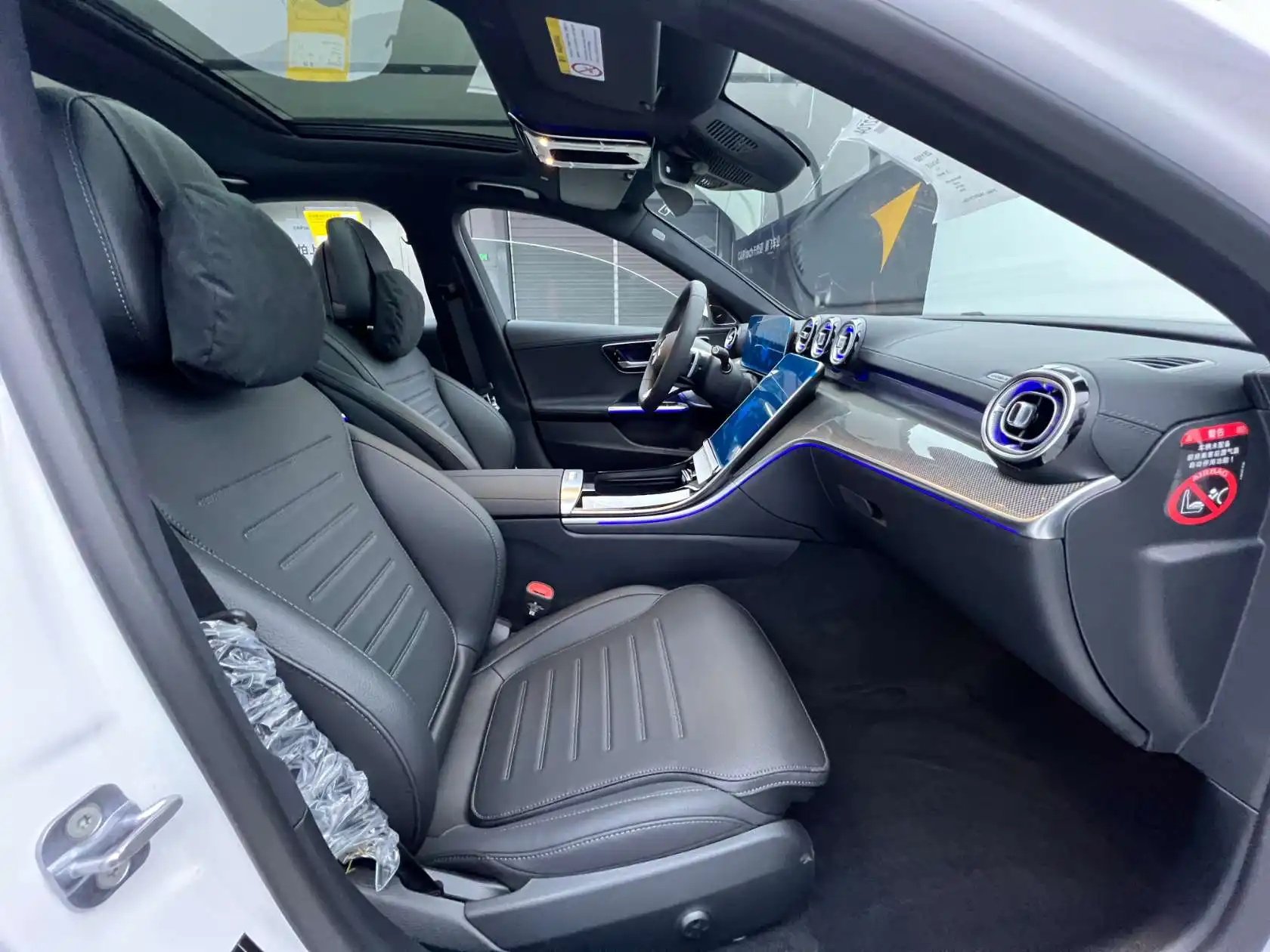 Mercedes-Benz C 260 L, 2026 17