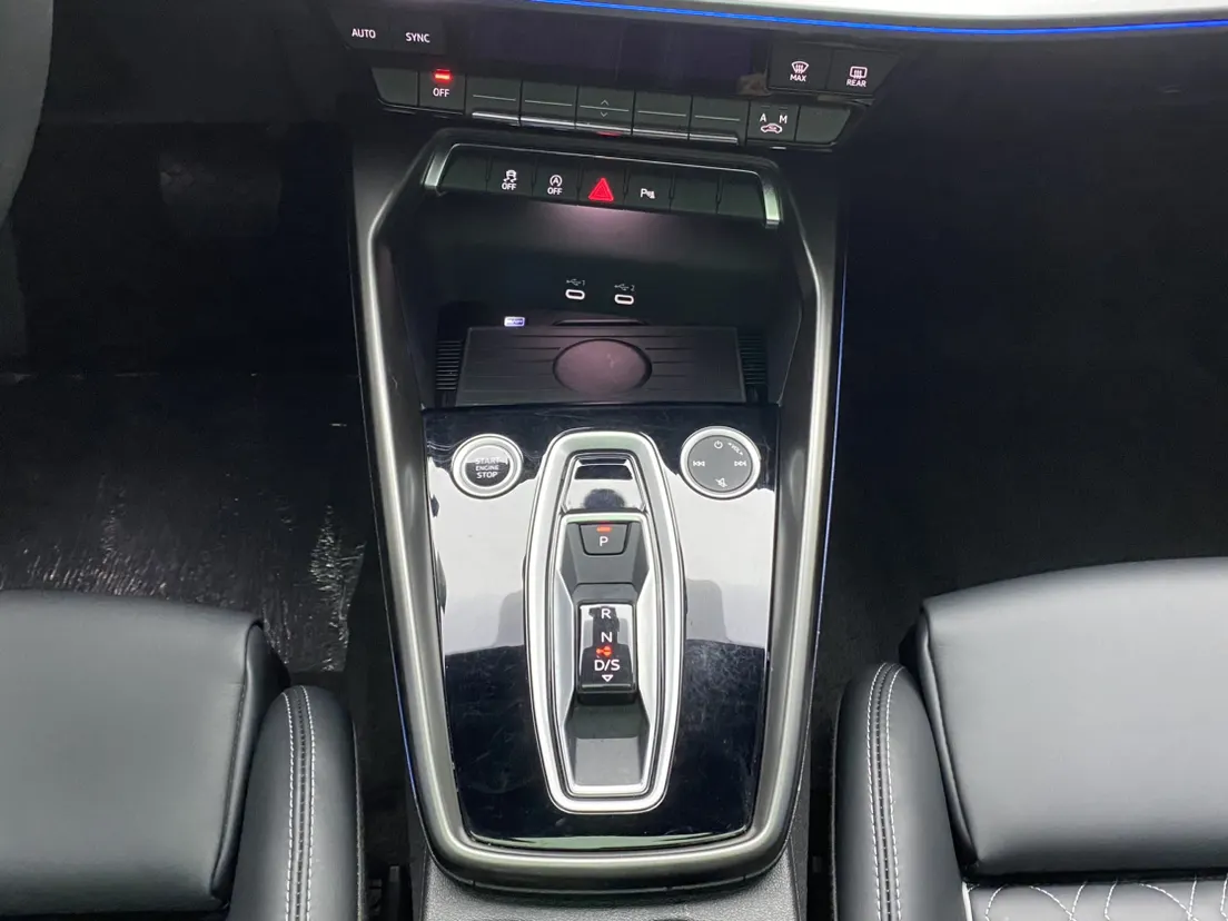 Audi Flying Spur, 2025 21