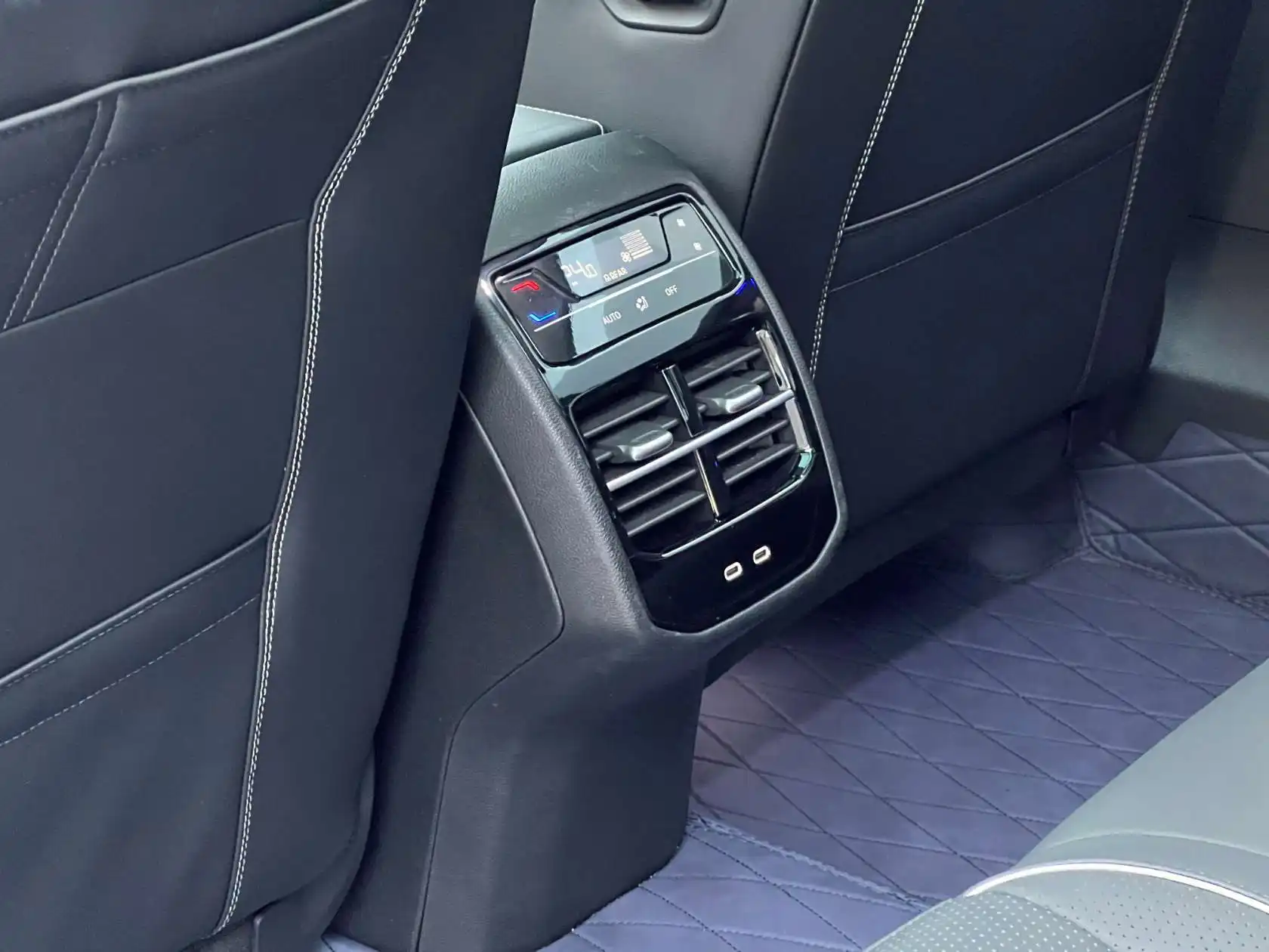 Volkswagen Magotan, 2024 14