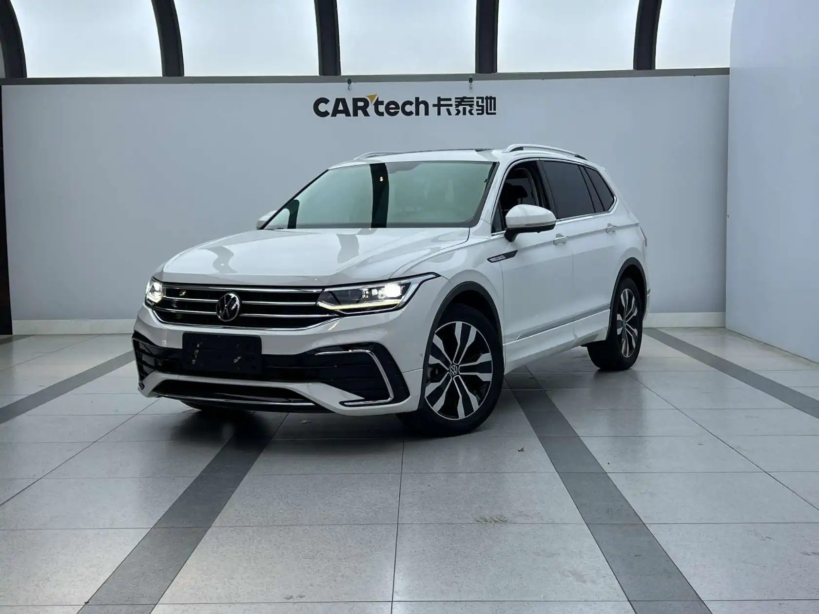 Volkswagen Tiguan L