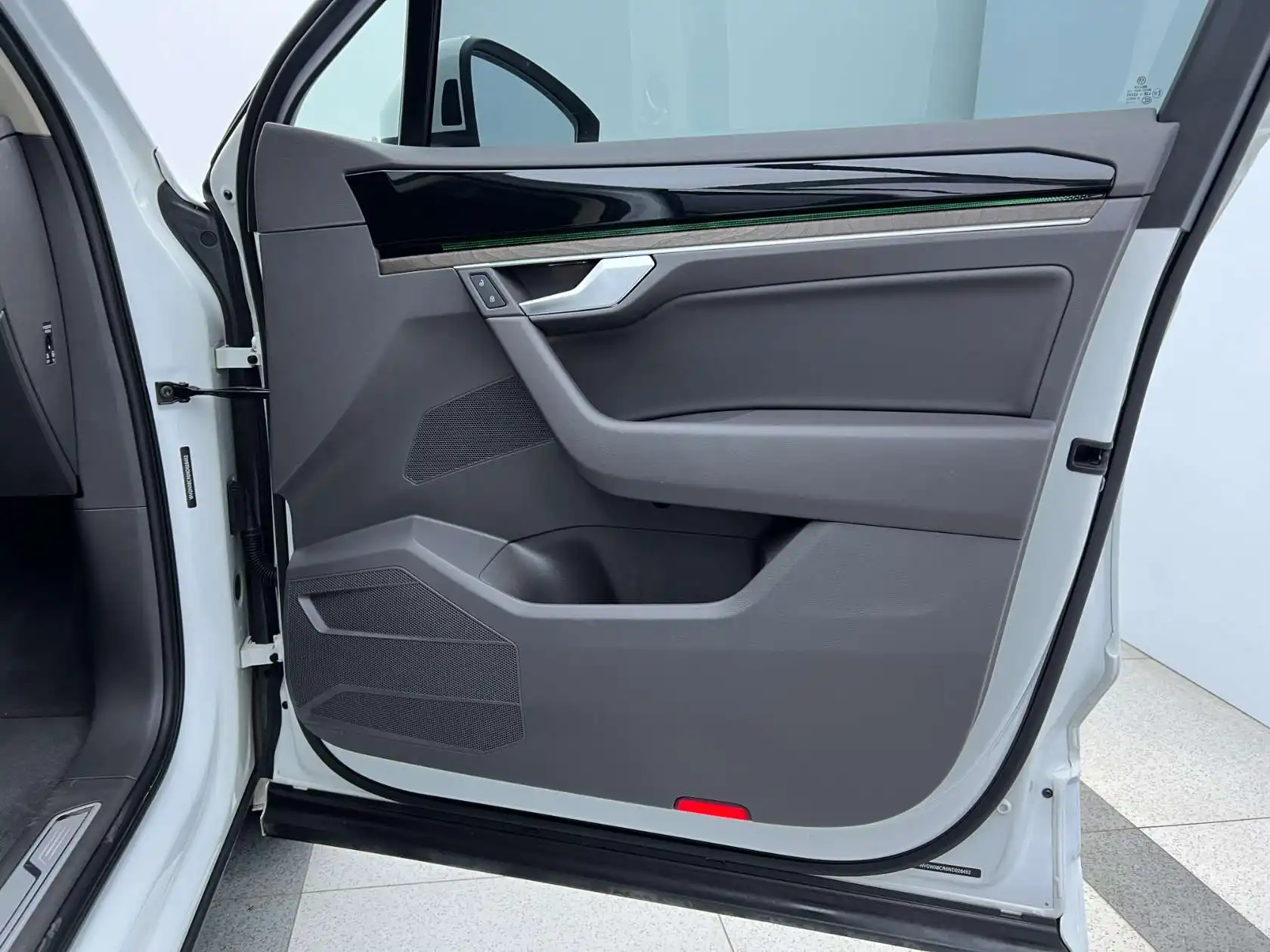 Volkswagen Touareg, 2022 24