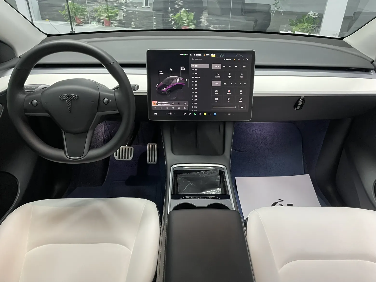 Tesla Model Y, 2023 15