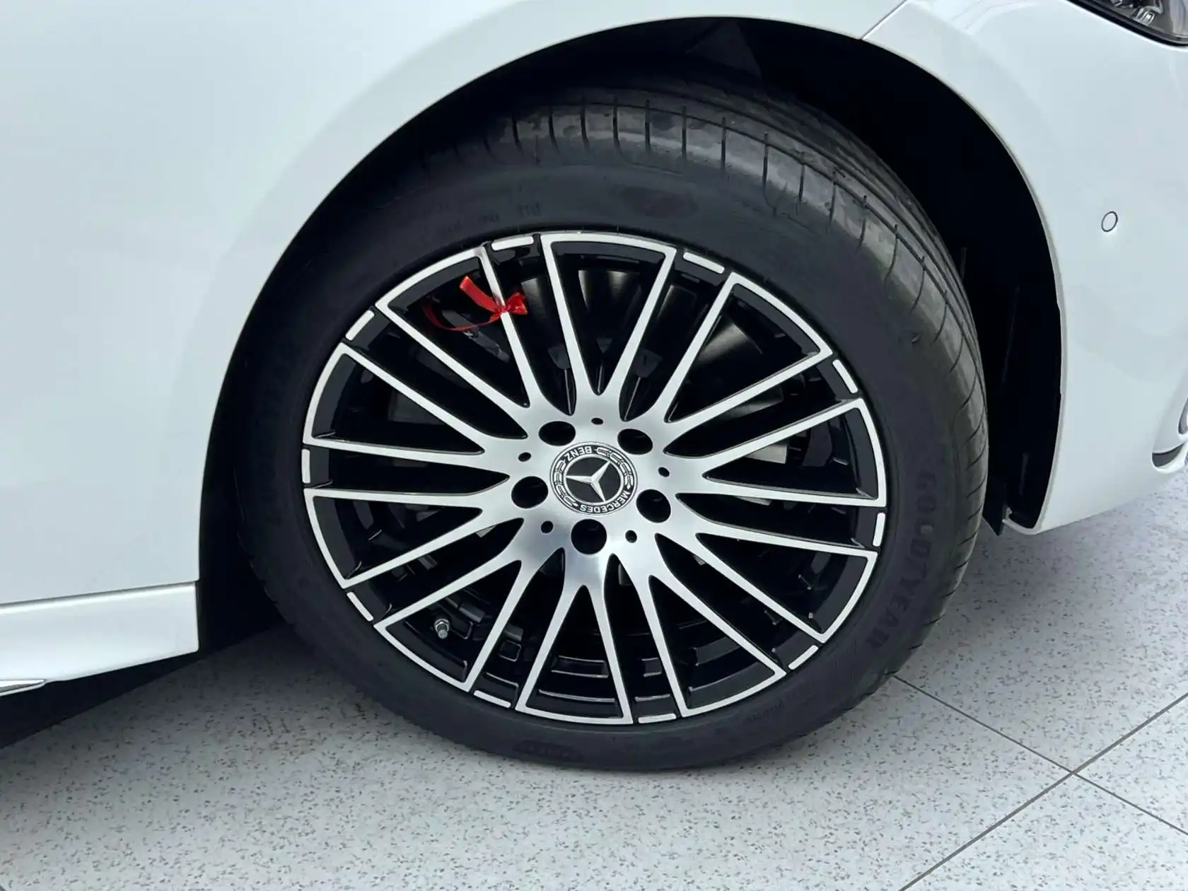 Mercedes-Benz C 260 L, 2026 32