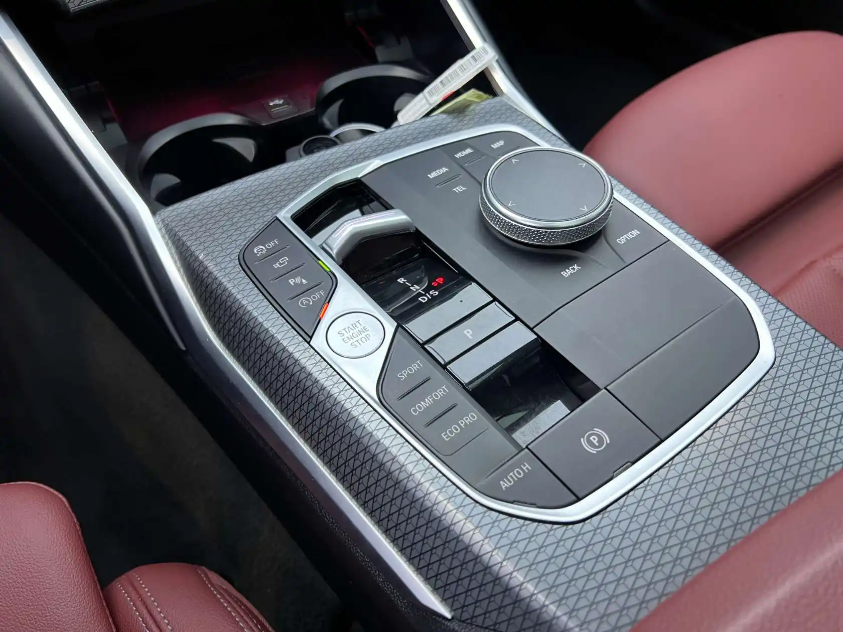 BMW 325Li, 2023 9