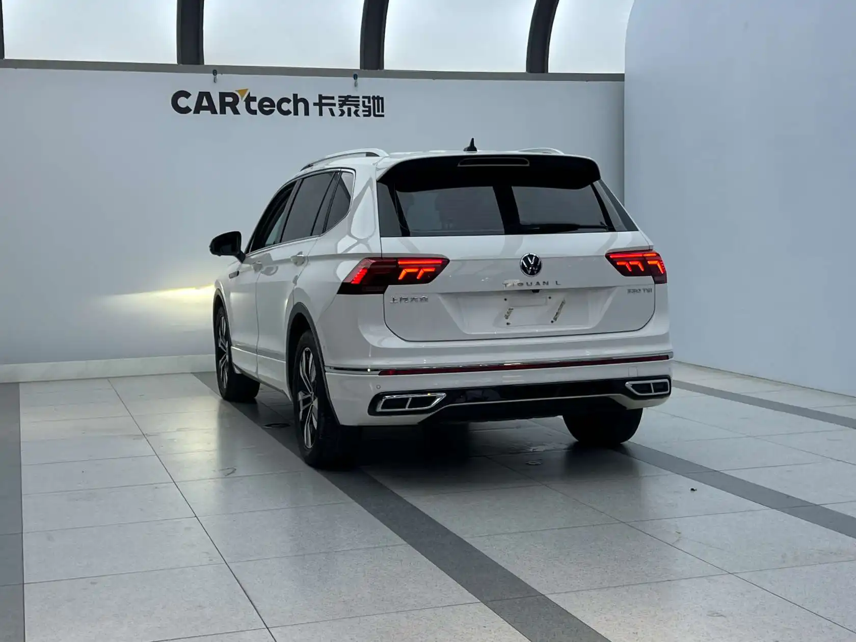 Volkswagen Tiguan L, 2022 4