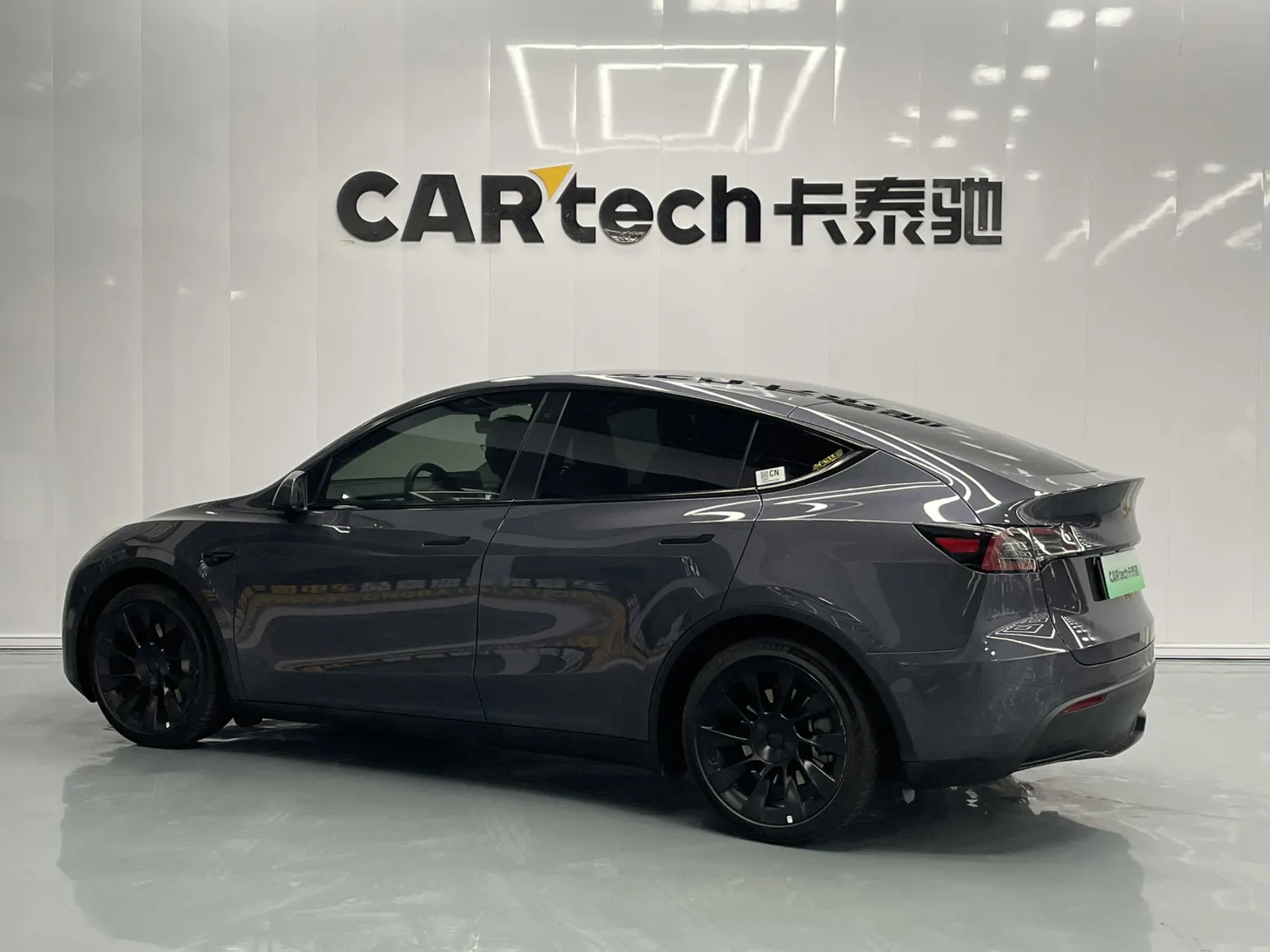 Tesla Model Y, 2023 все фото