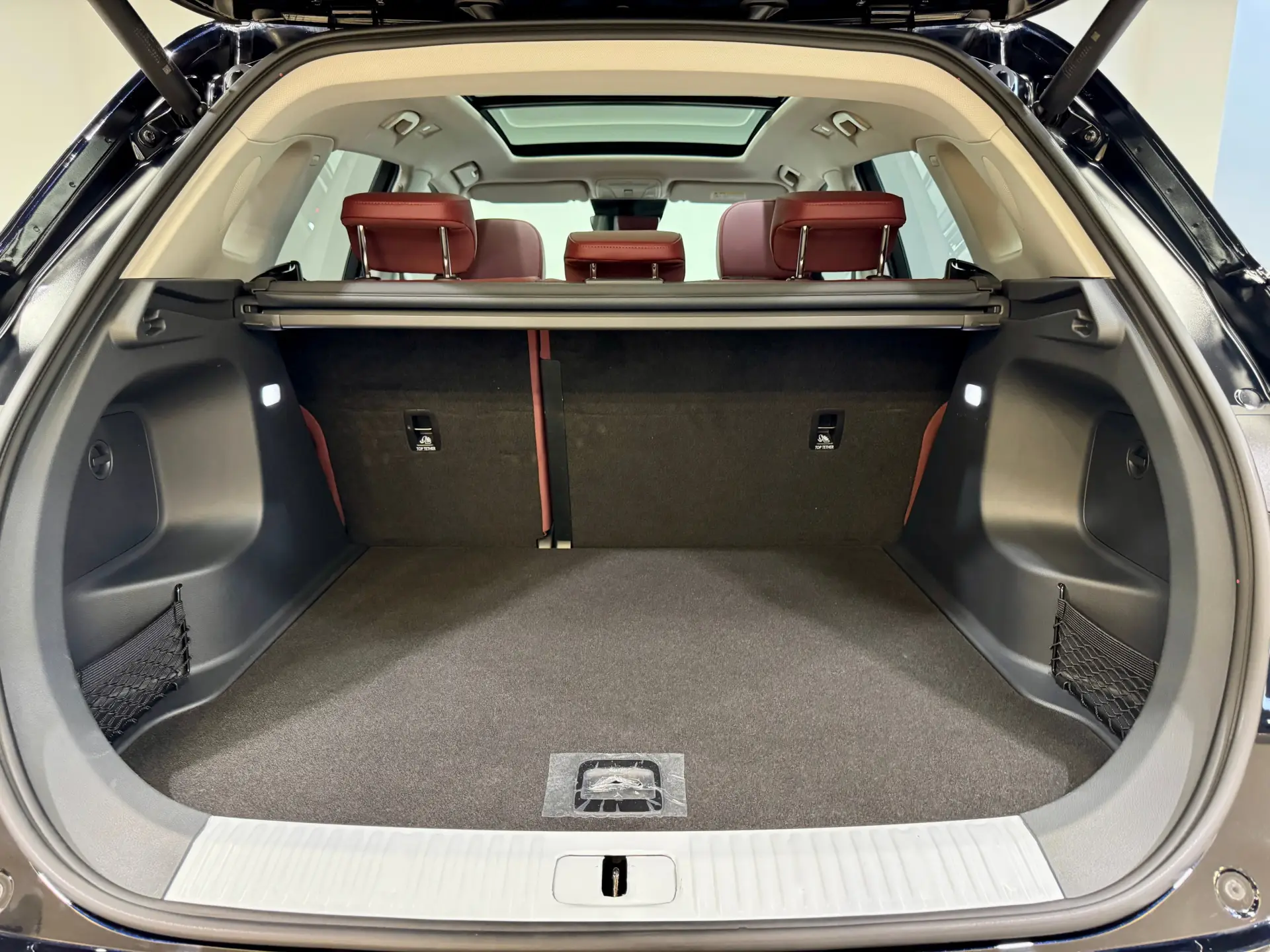 Hongqi HS5, 2024 22