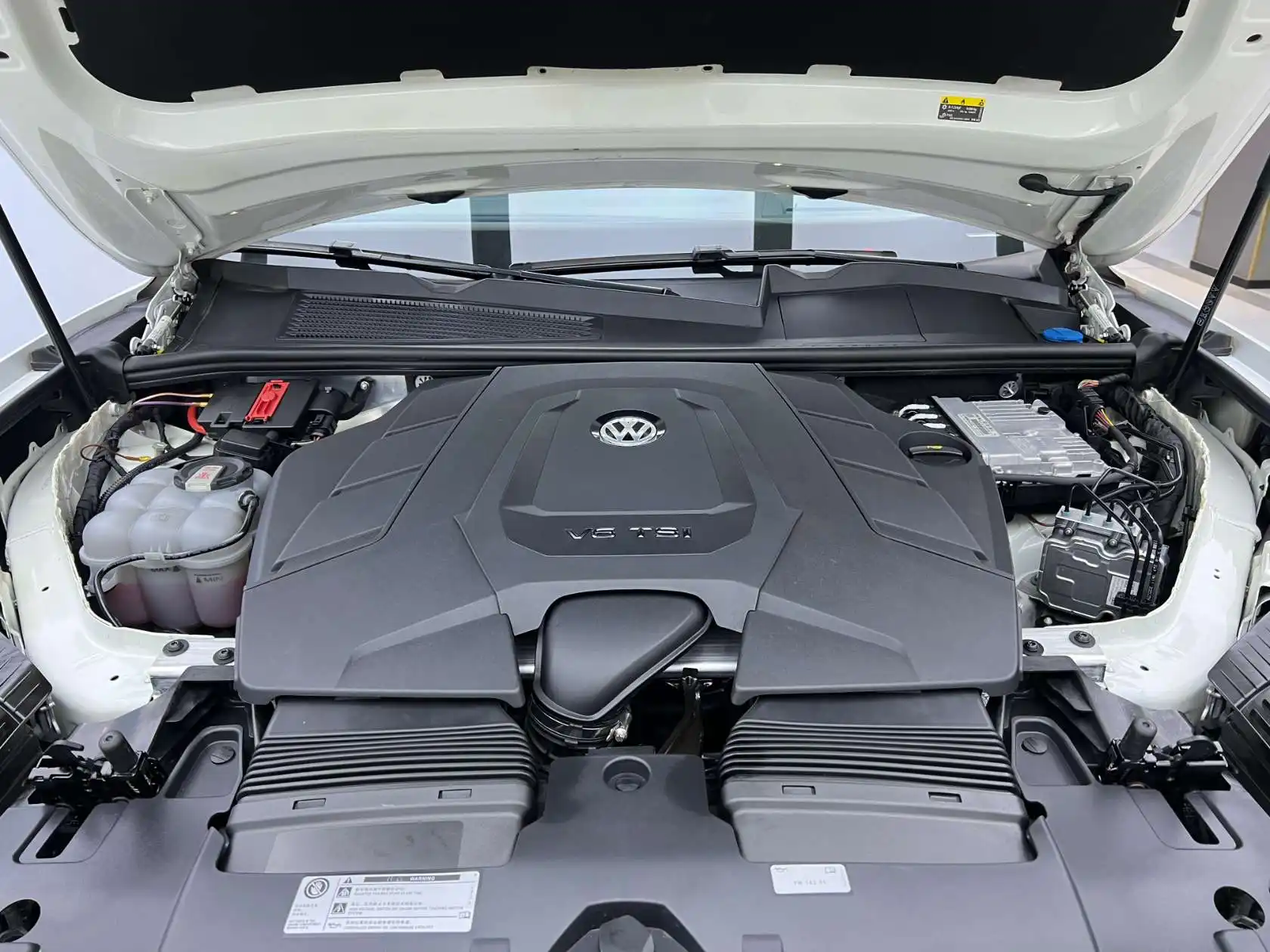 Volkswagen Touareg, 2022 28