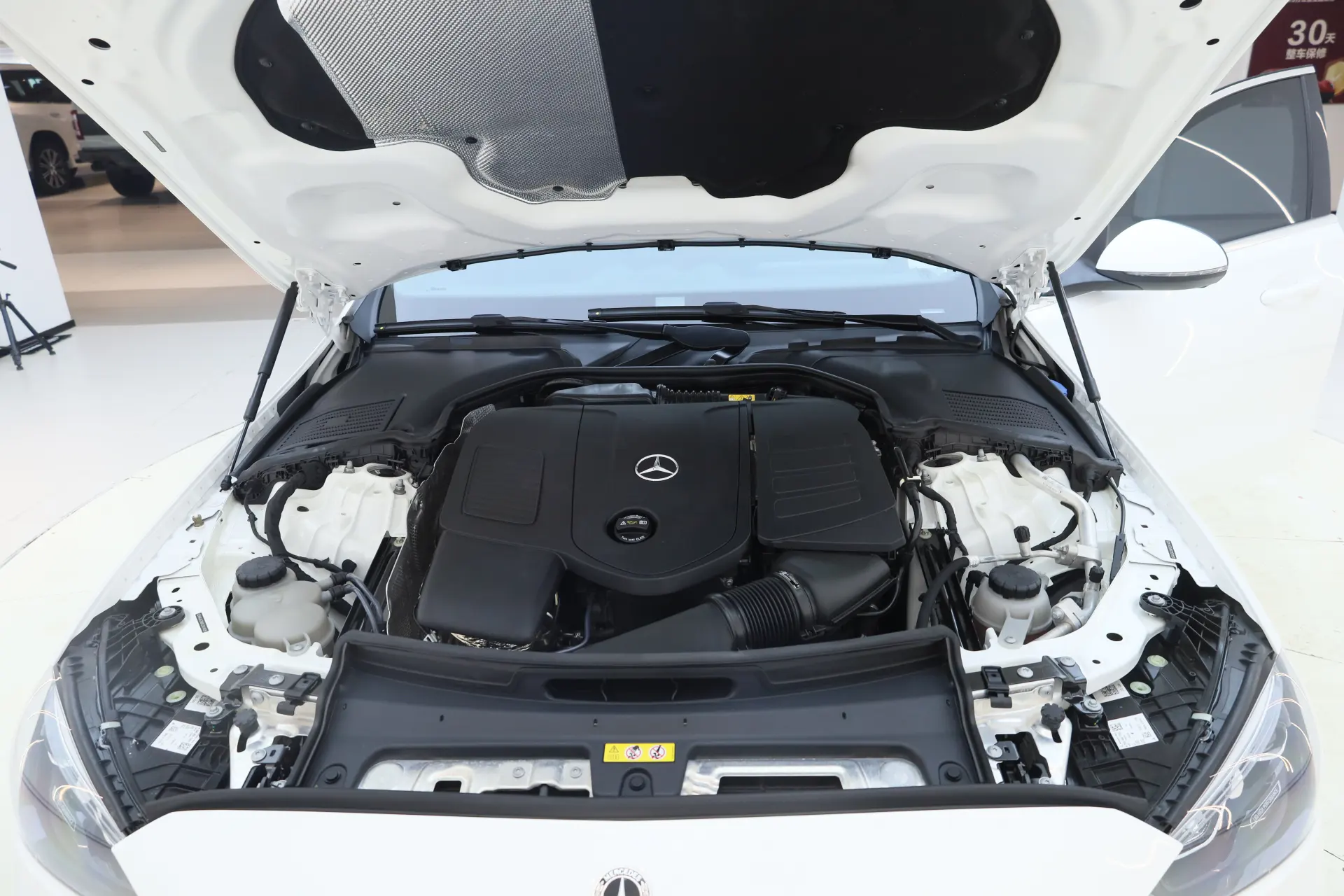 Mercedes-Benz C 260 L, 2023 12