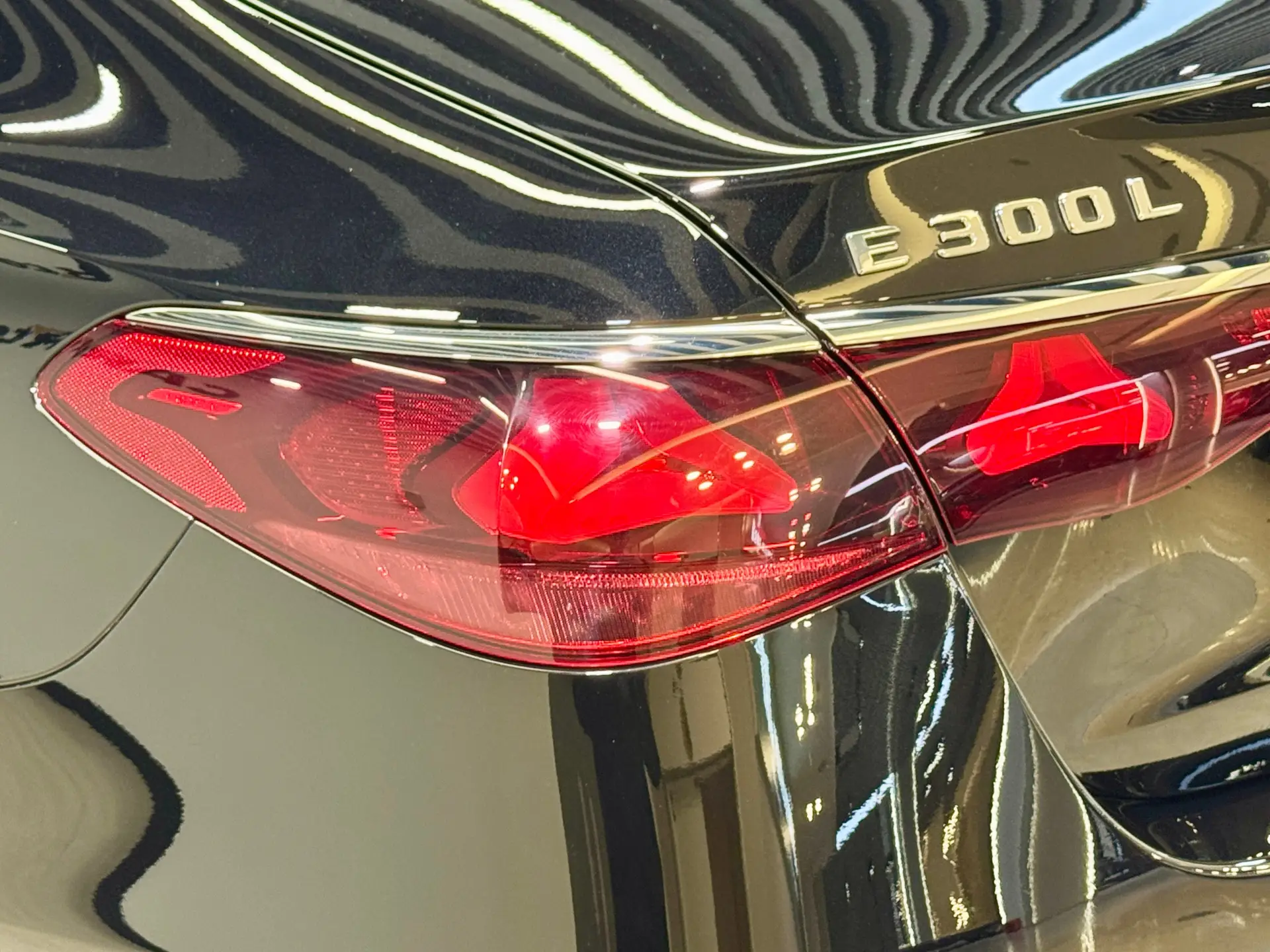 Mercedes-Benz E 300 L, 2024 4