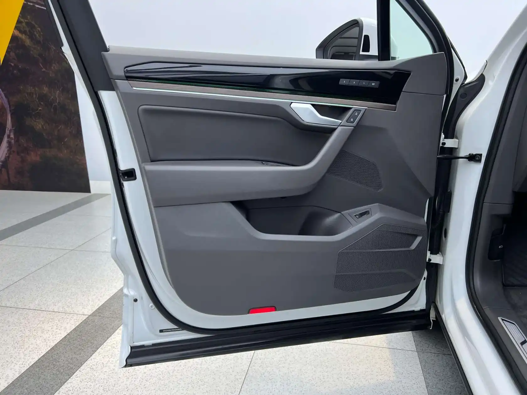 Volkswagen Touareg, 2022 13