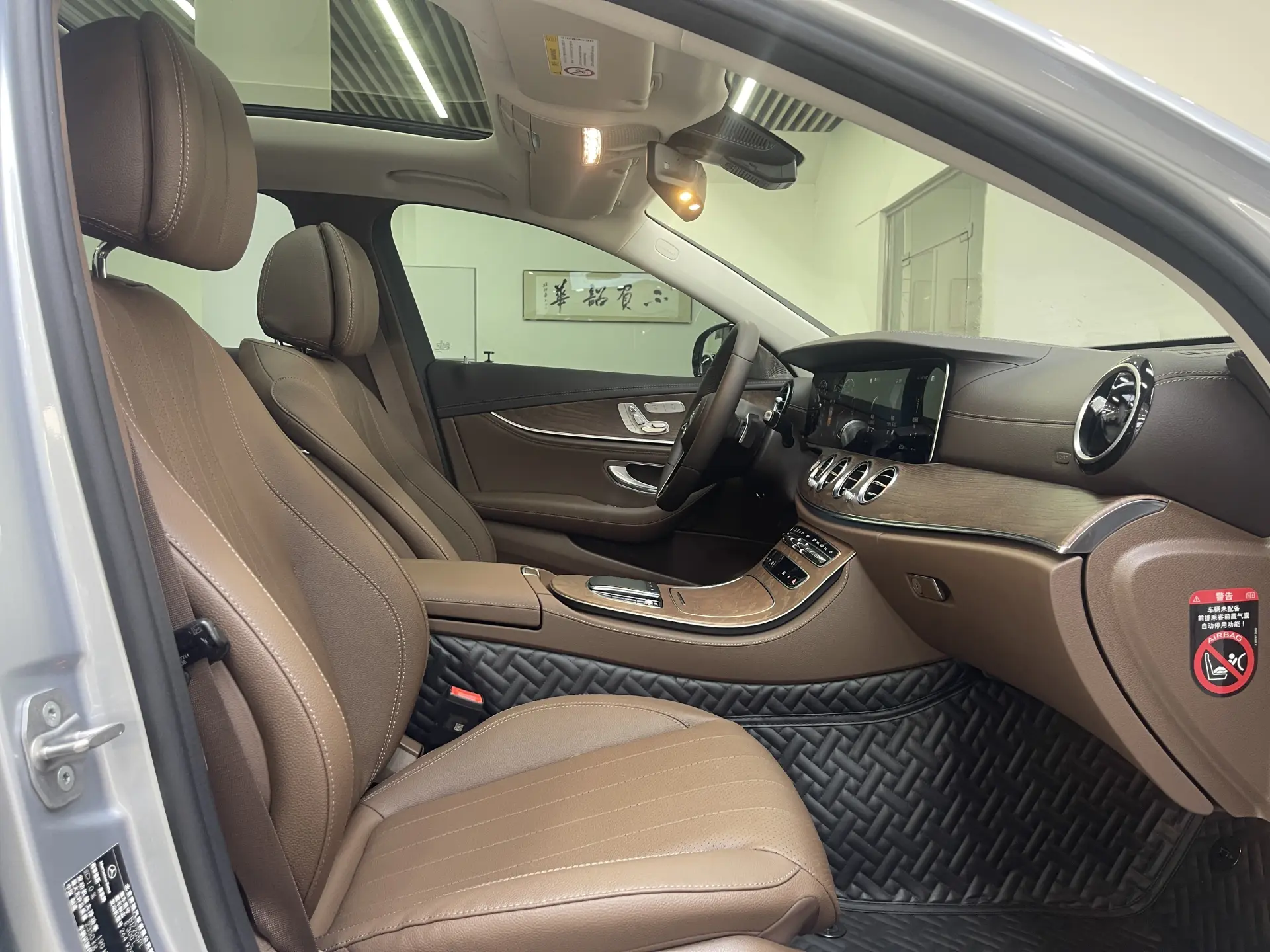 Mercedes-Benz E 300 L, 2024 18