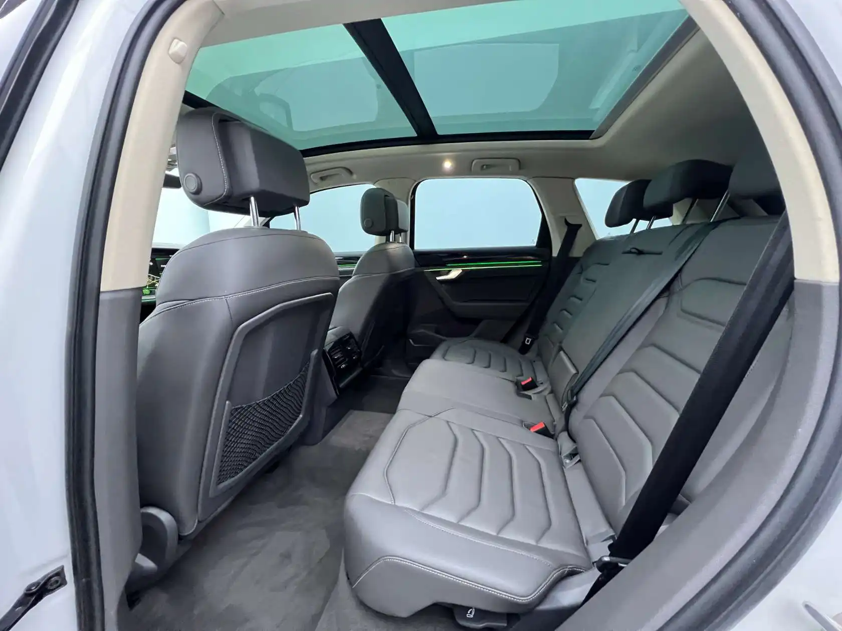 Volkswagen Touareg, 2022 15