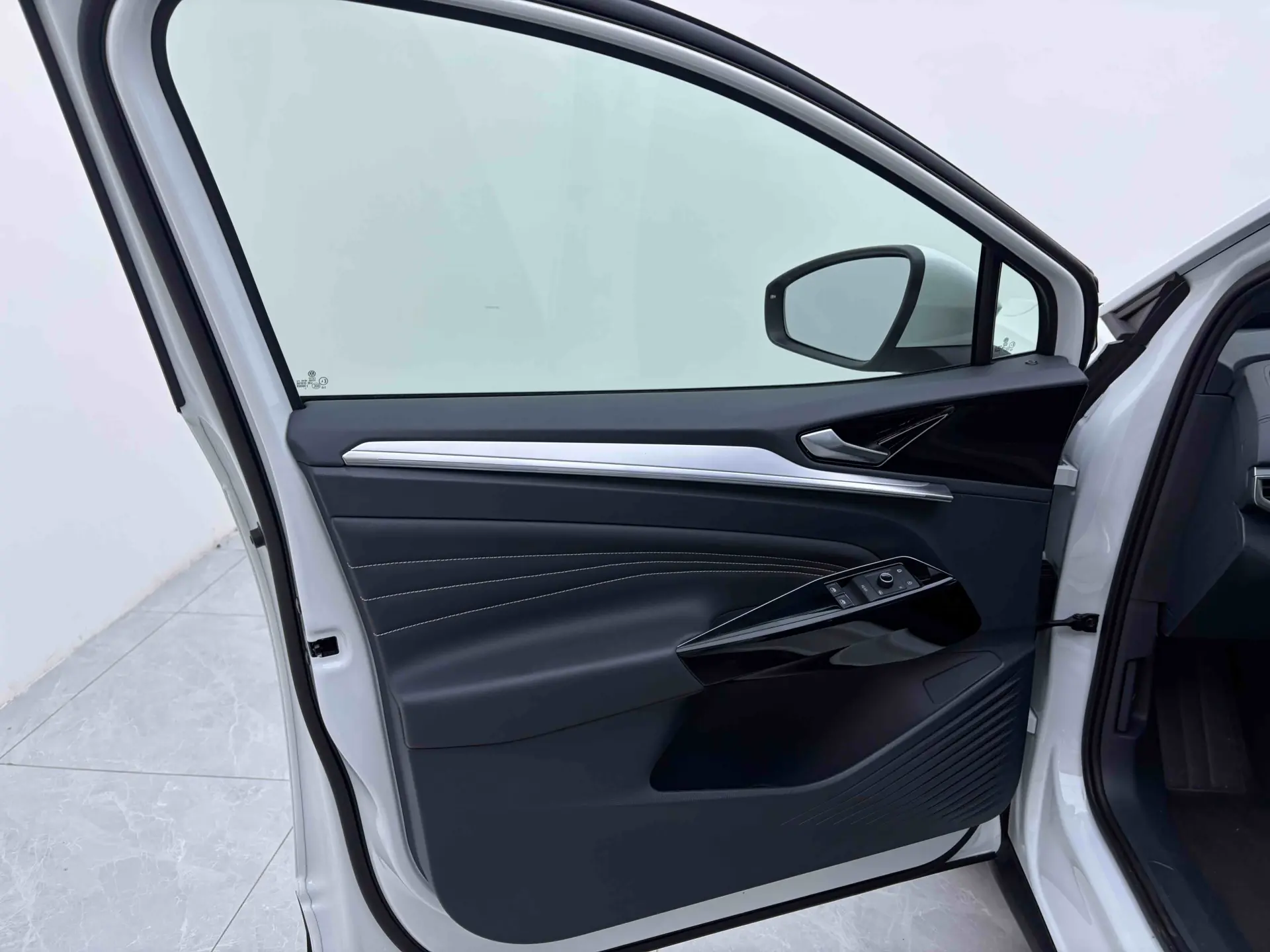 Volkswagen ID.4, 2025 14