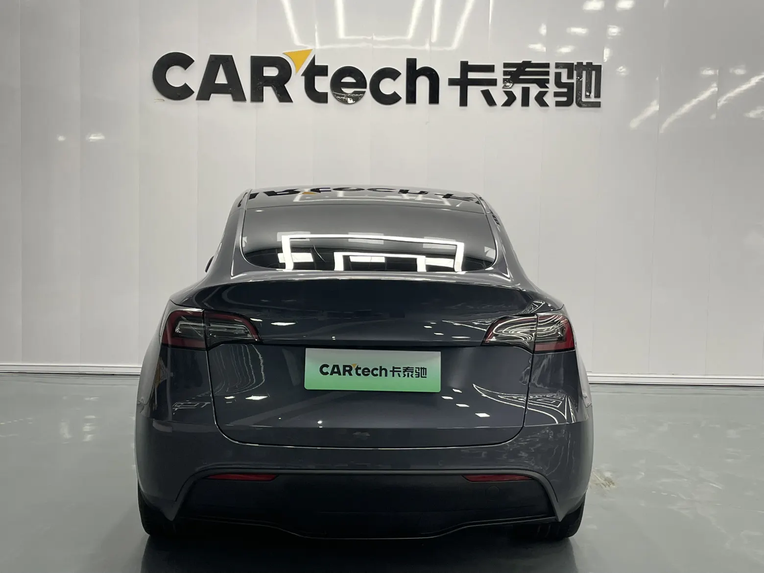 Tesla Model Y, 2023 4