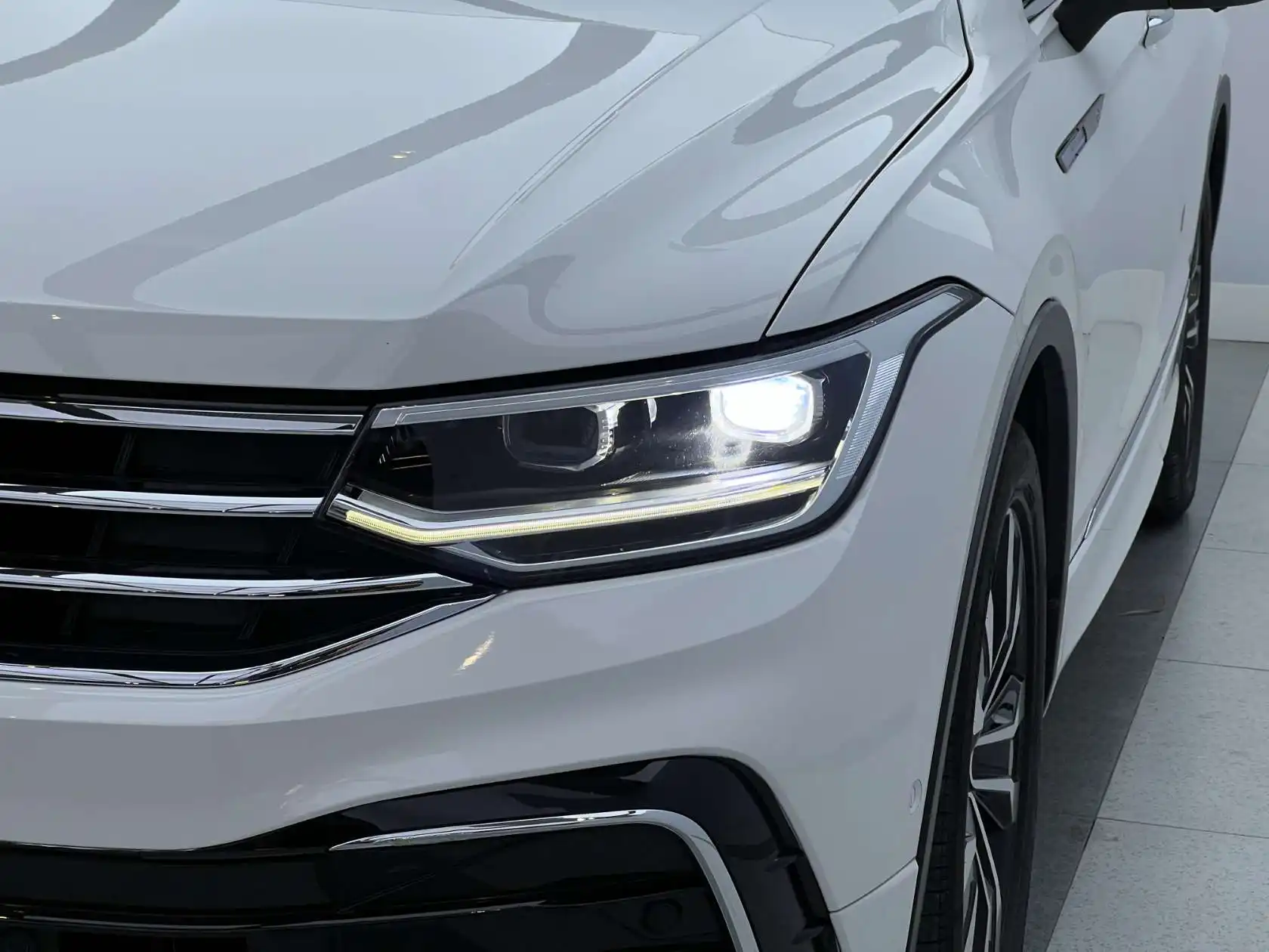 Volkswagen Tiguan L, 2022 все фото