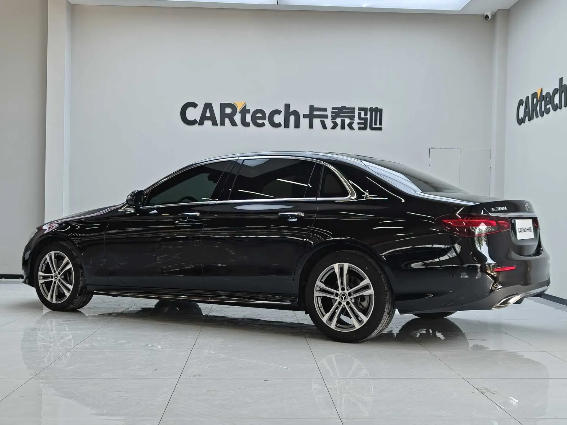 Mercedes-Benz E 260 L, 2022 6
