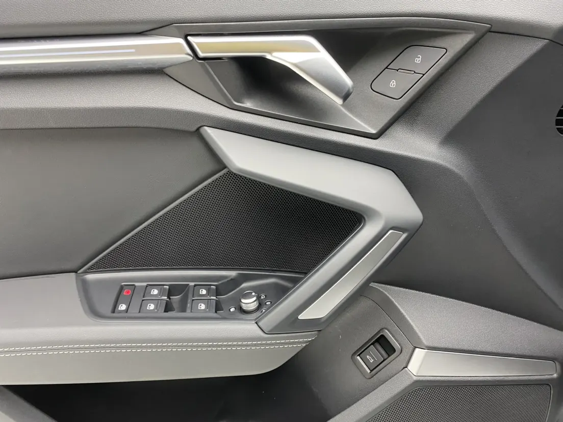 Audi Flying Spur, 2025 25