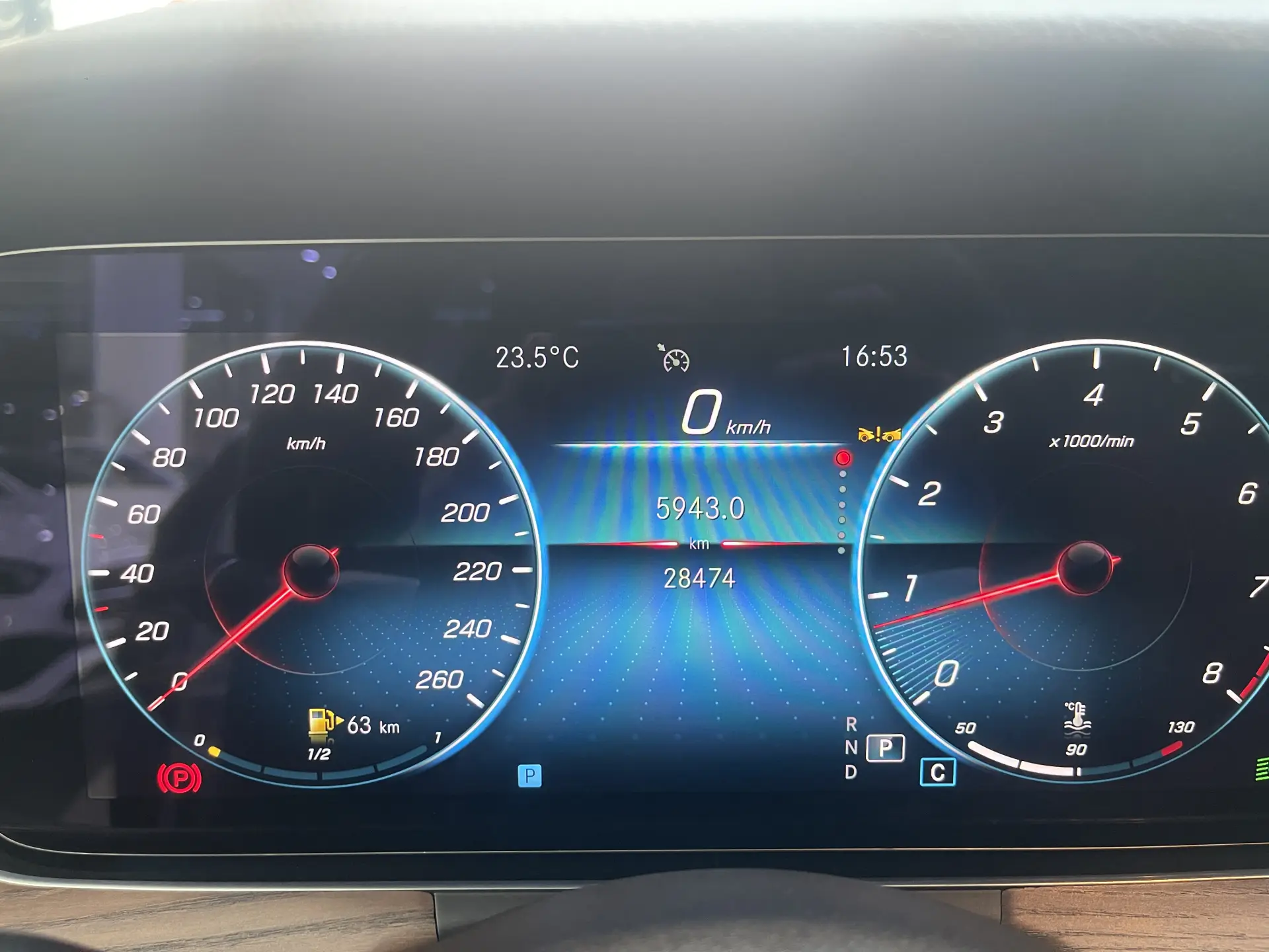 Mercedes-Benz E 300 L, 2024 15