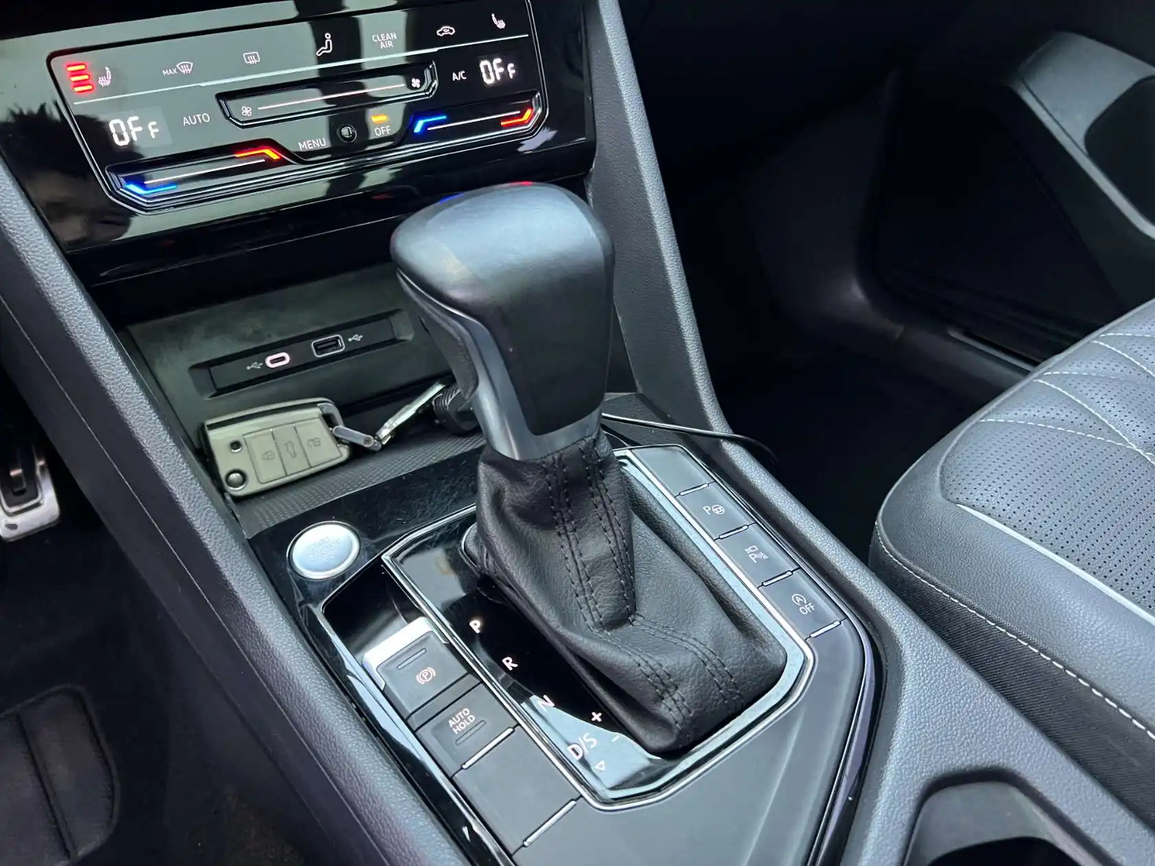 Volkswagen Tiguan L, 2022 9