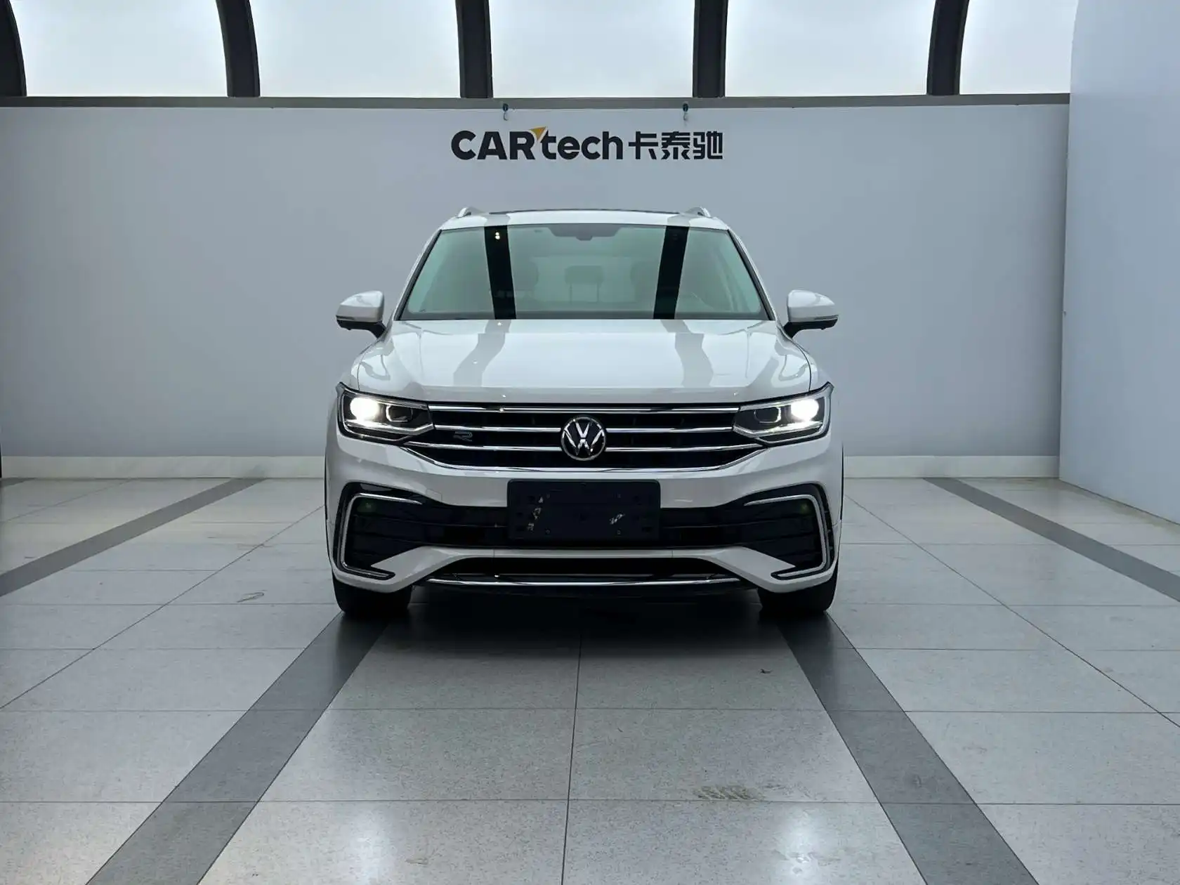 Volkswagen Tiguan L, 2022 2