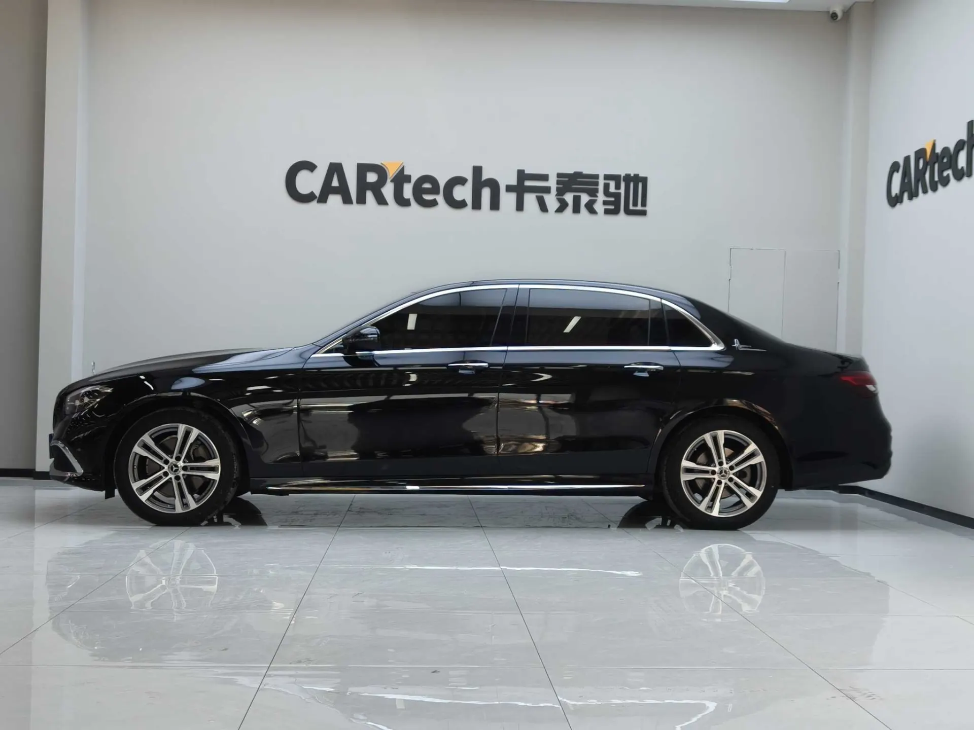 Mercedes-Benz E 260 L, 2022 все фото