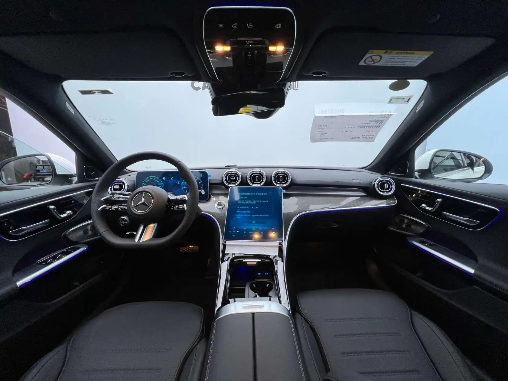 Mercedes-Benz C 260 L, 2026 21