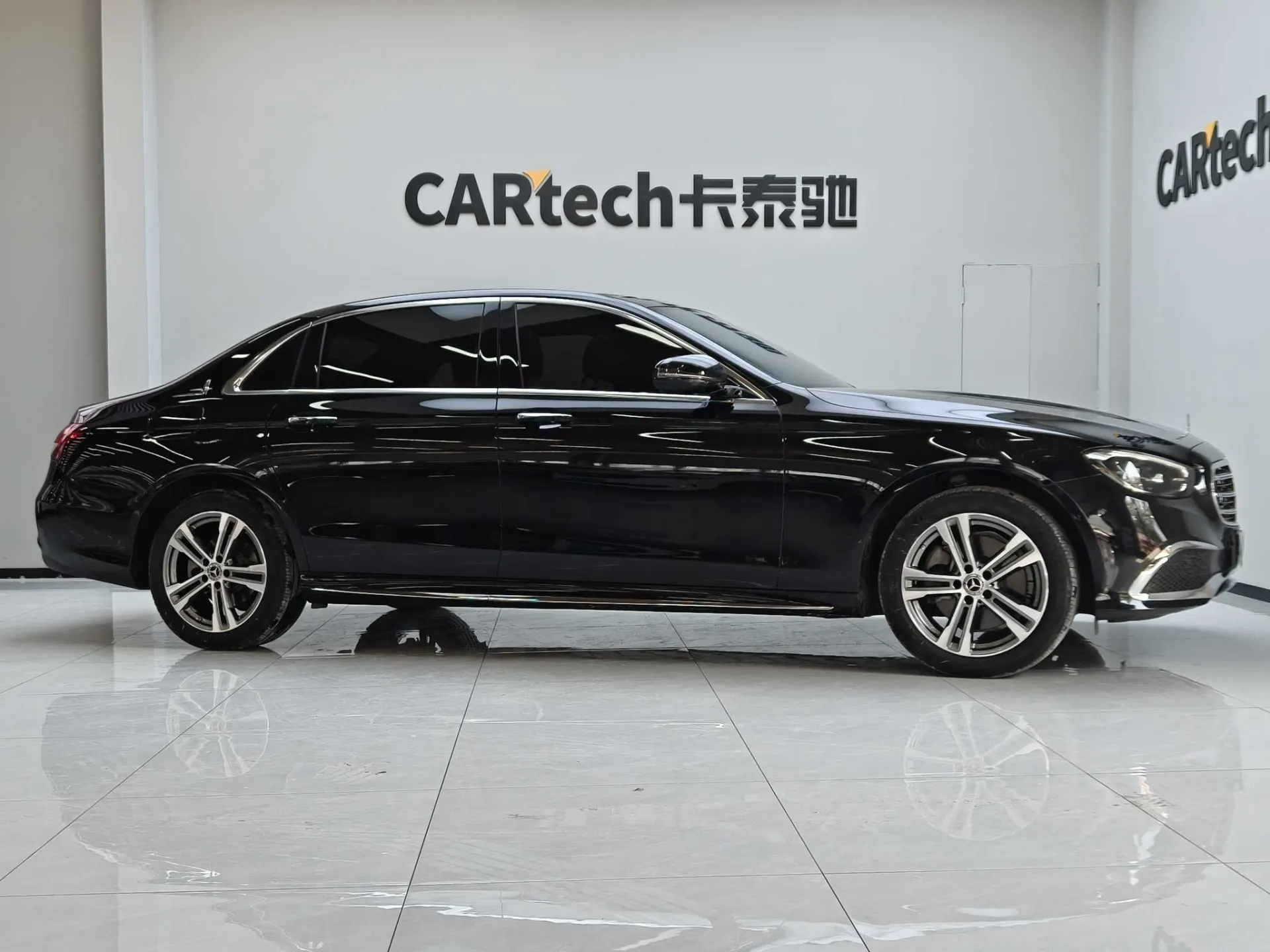 Mercedes-Benz E 260 L, 2022 7