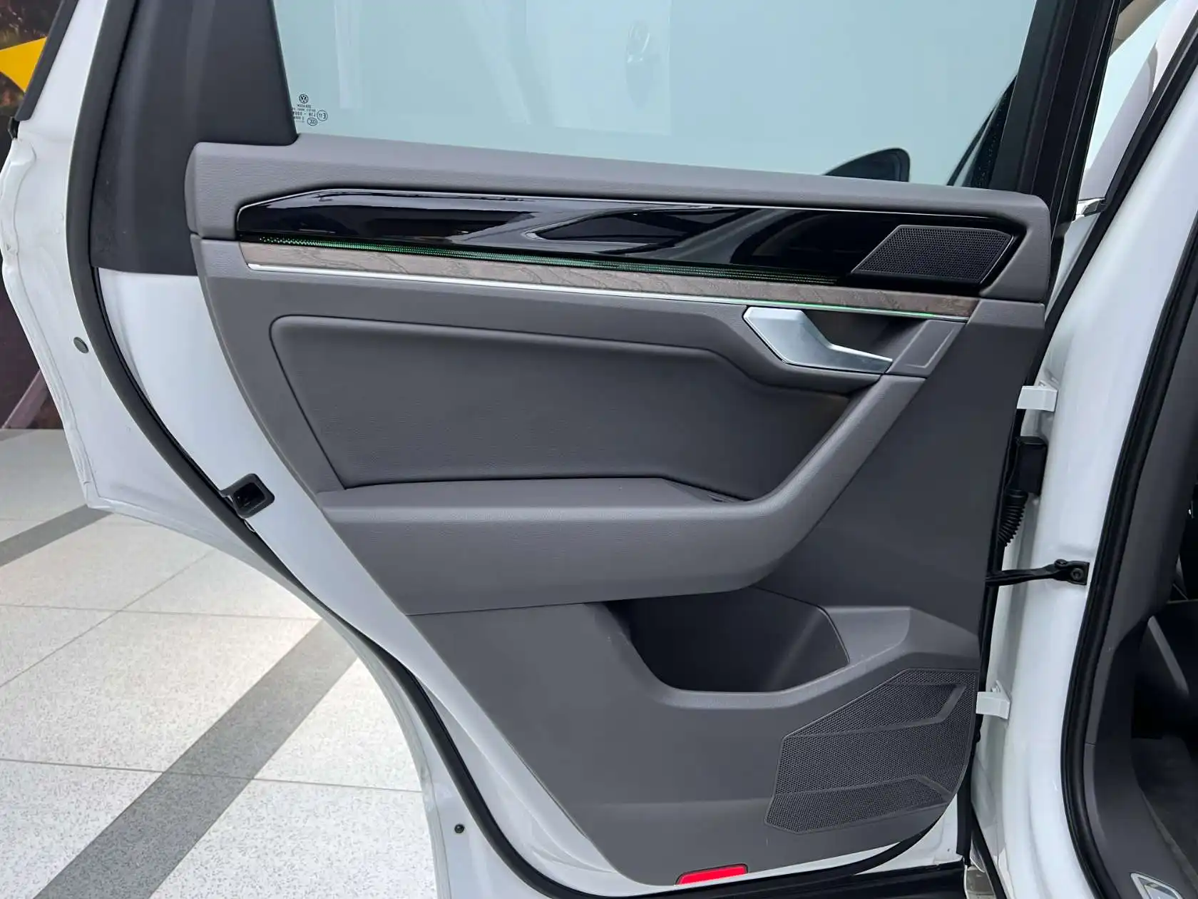 Volkswagen Touareg, 2022 18