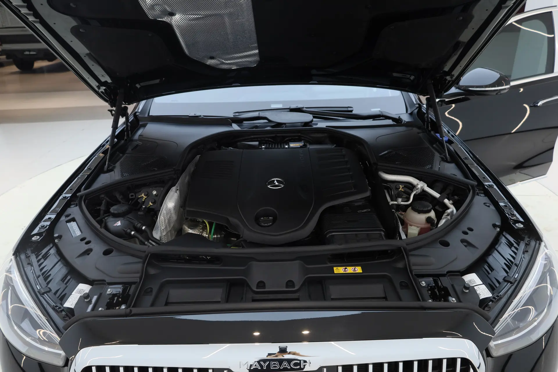 Mercedes-Benz S 480 4MATIC, 2025 12