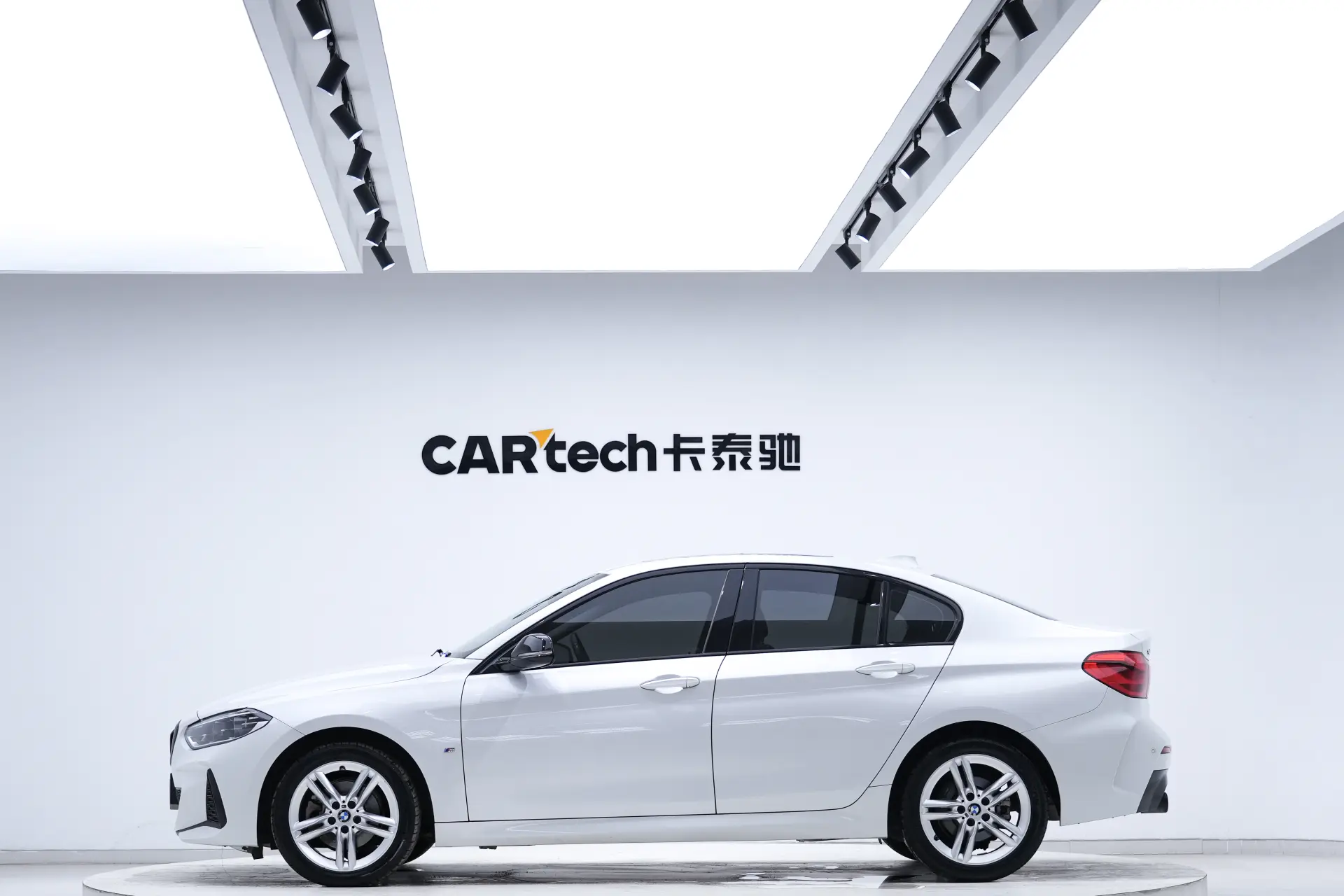 BMW 120i, 2023 8