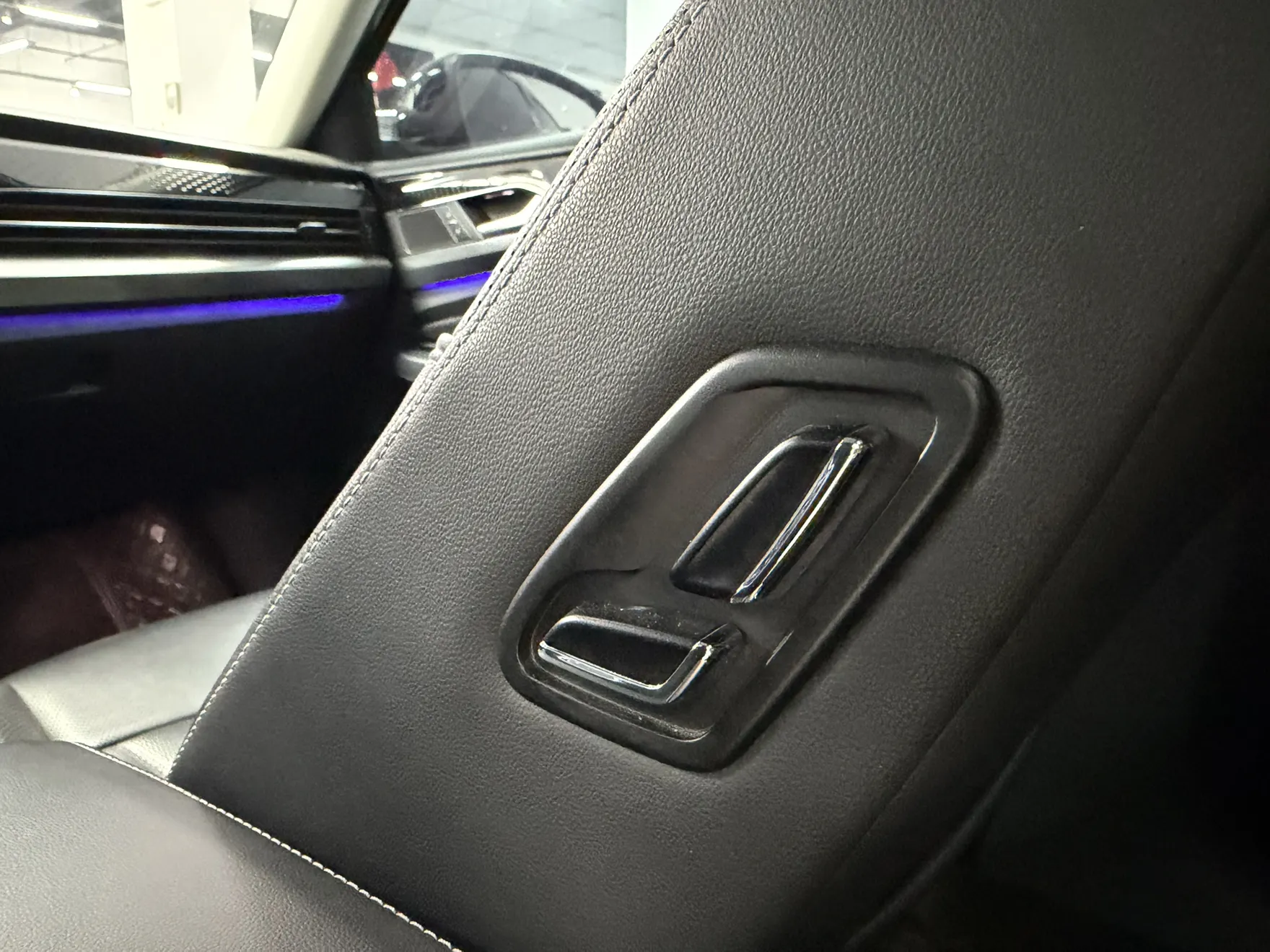 Volkswagen Passat, 2023 8